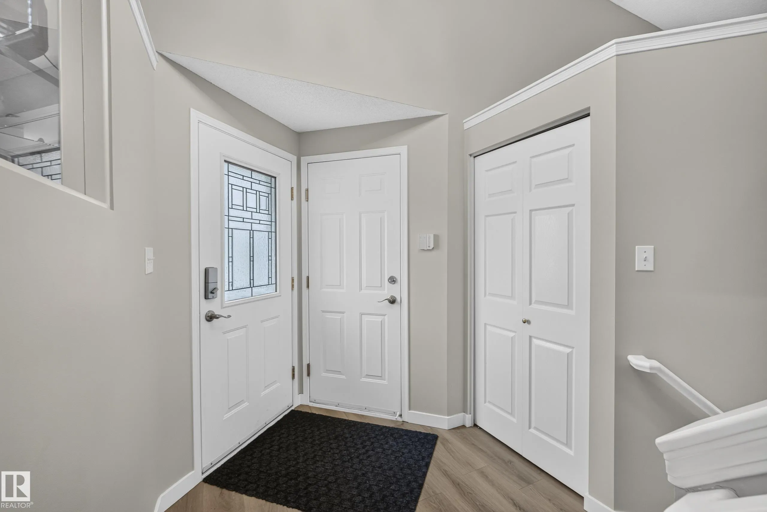140 FOXHAVEN Court