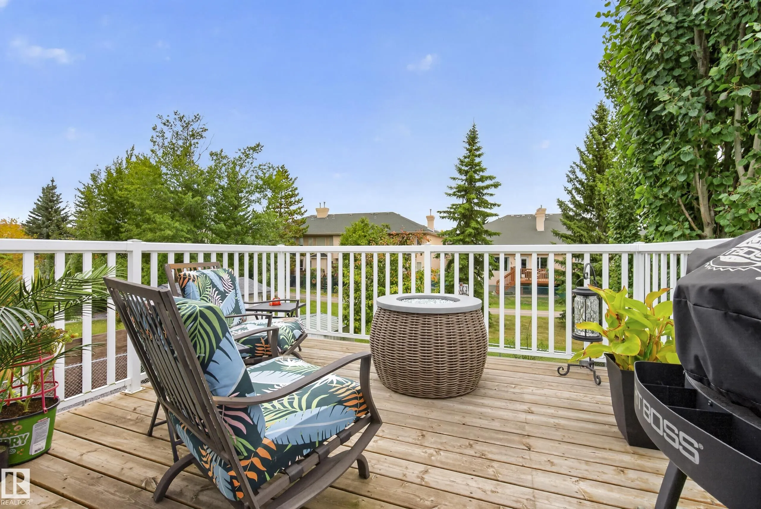 140 FOXHAVEN Court