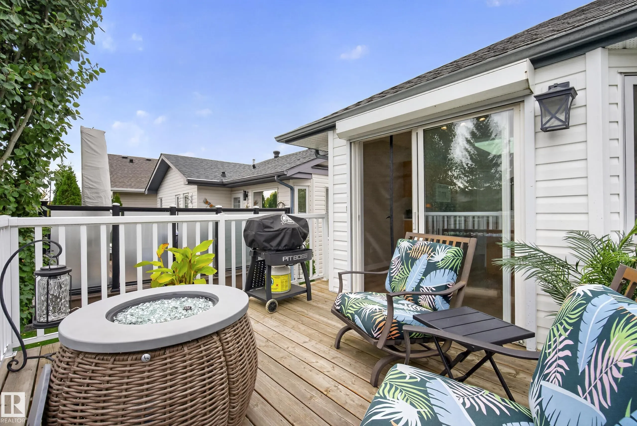 140 FOXHAVEN Court