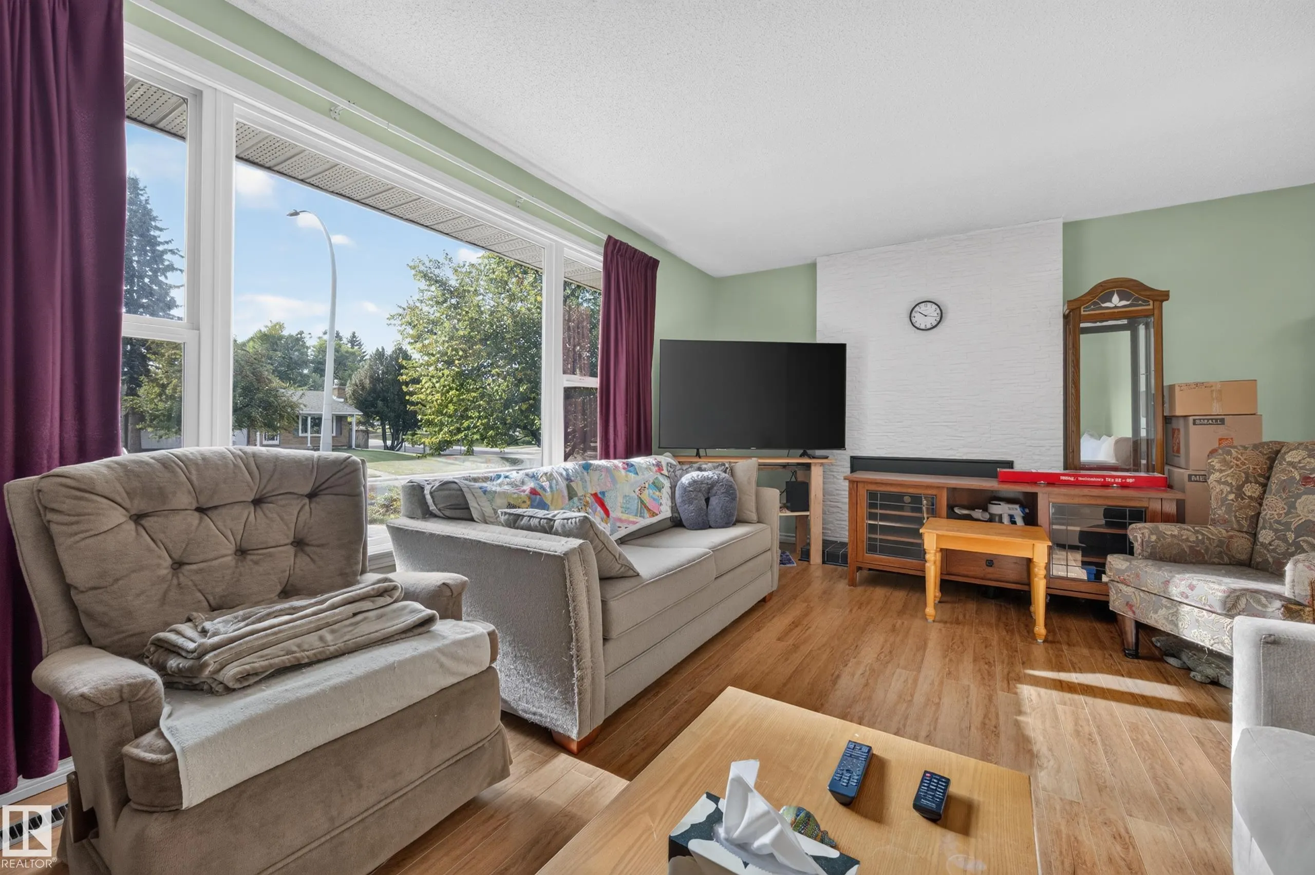 4 GREYSTONE Crescent