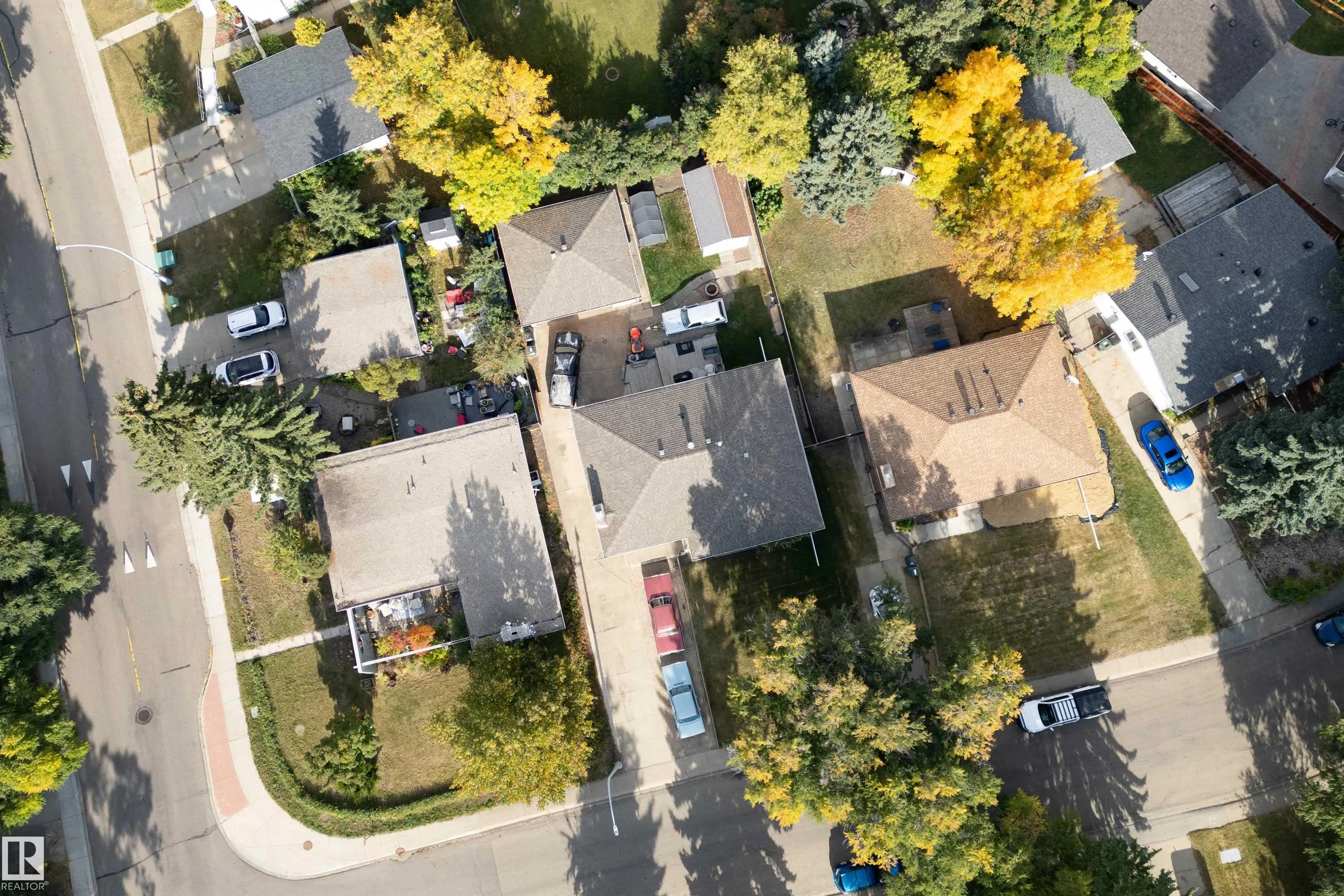 4 GREYSTONE Crescent
