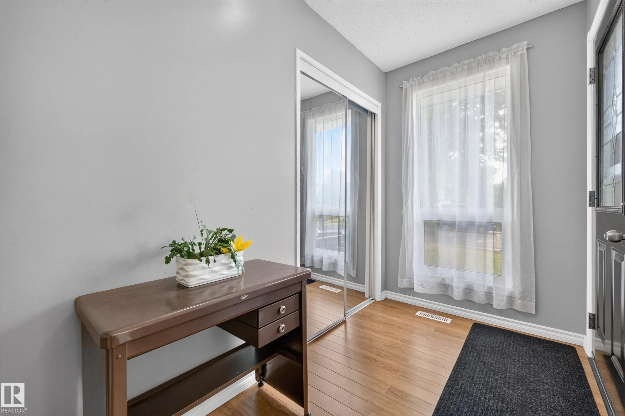 4 GREYSTONE Crescent