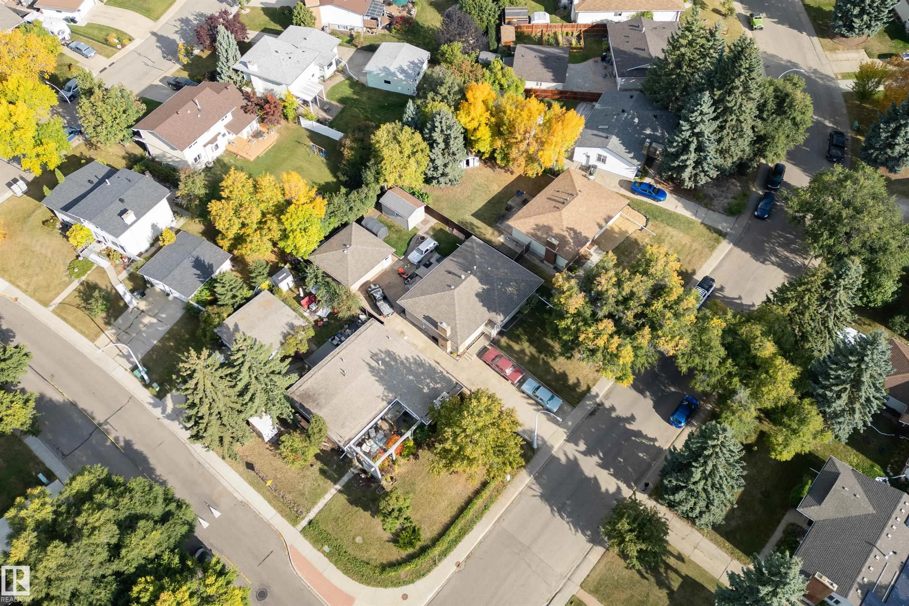 4 GREYSTONE Crescent
