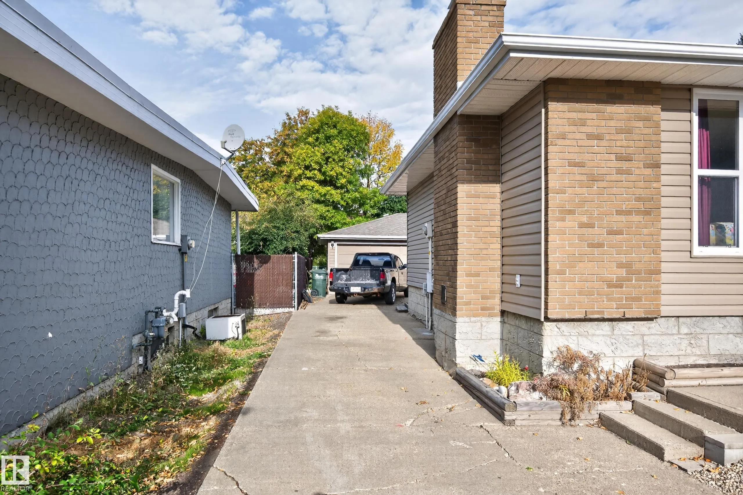 4 GREYSTONE Crescent