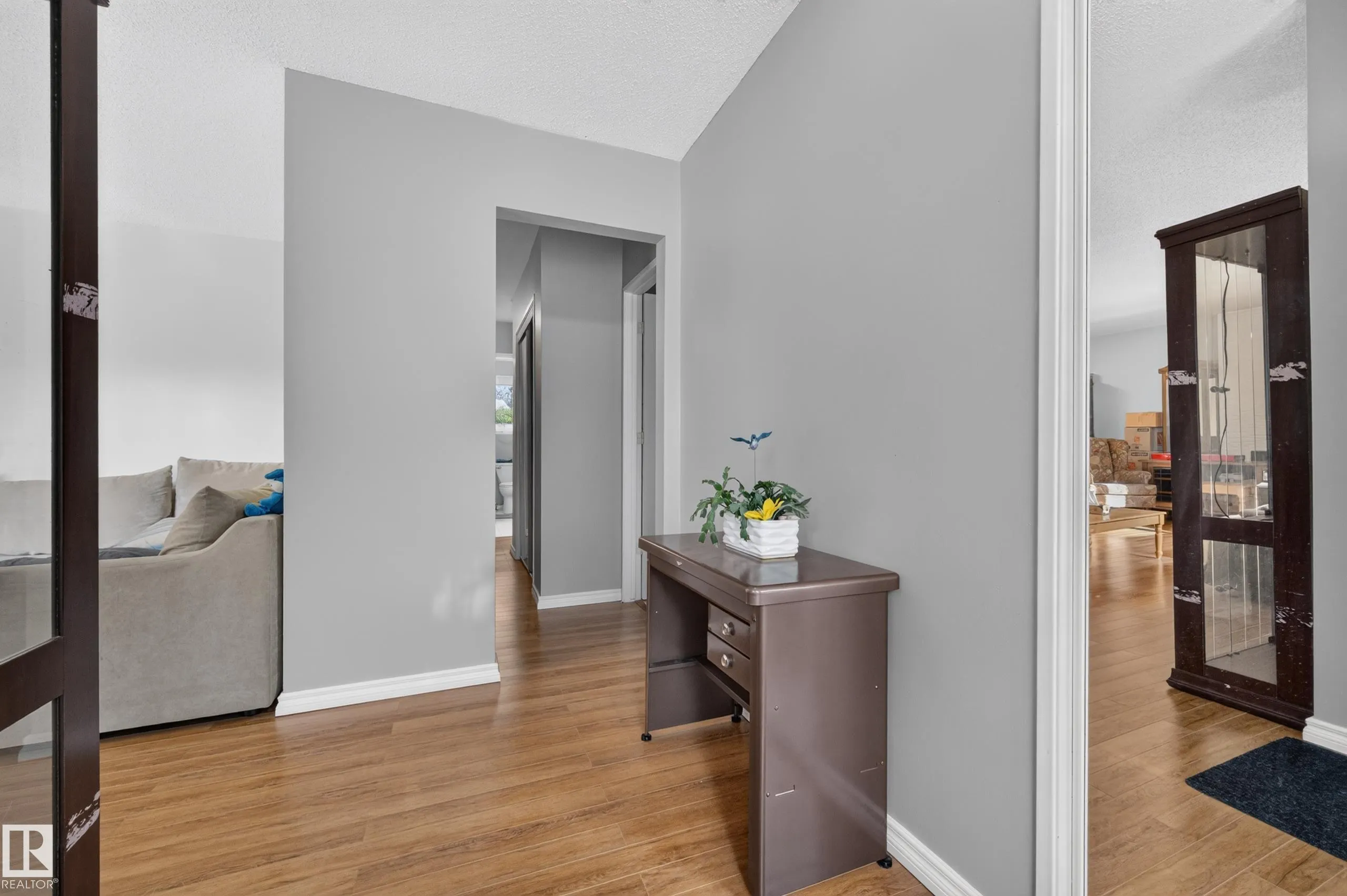 4 GREYSTONE Crescent
