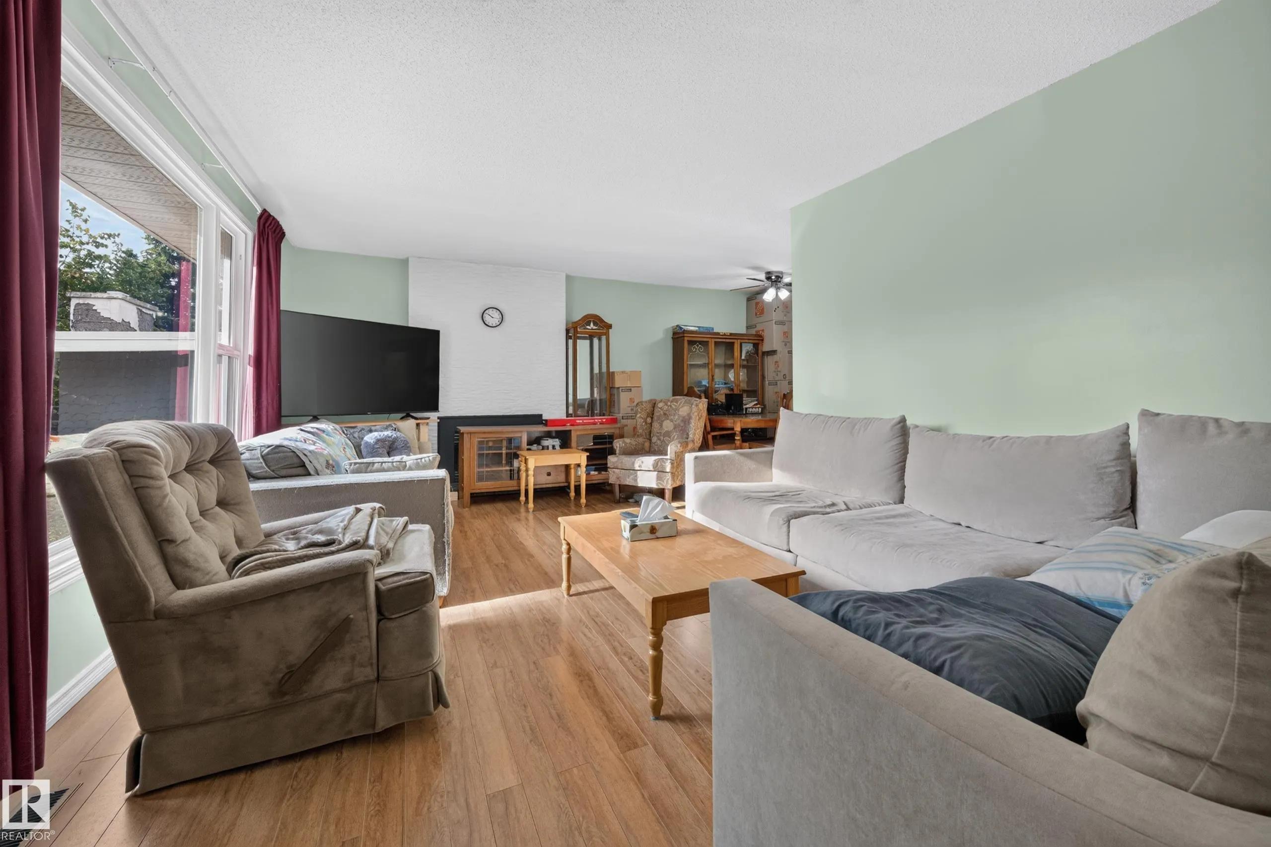 4 GREYSTONE Crescent