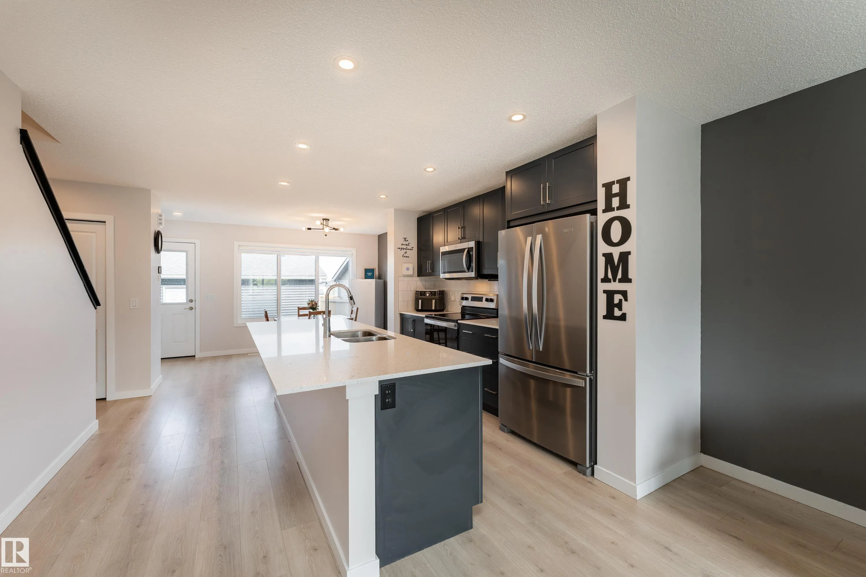 2420 TRUMPETER Way