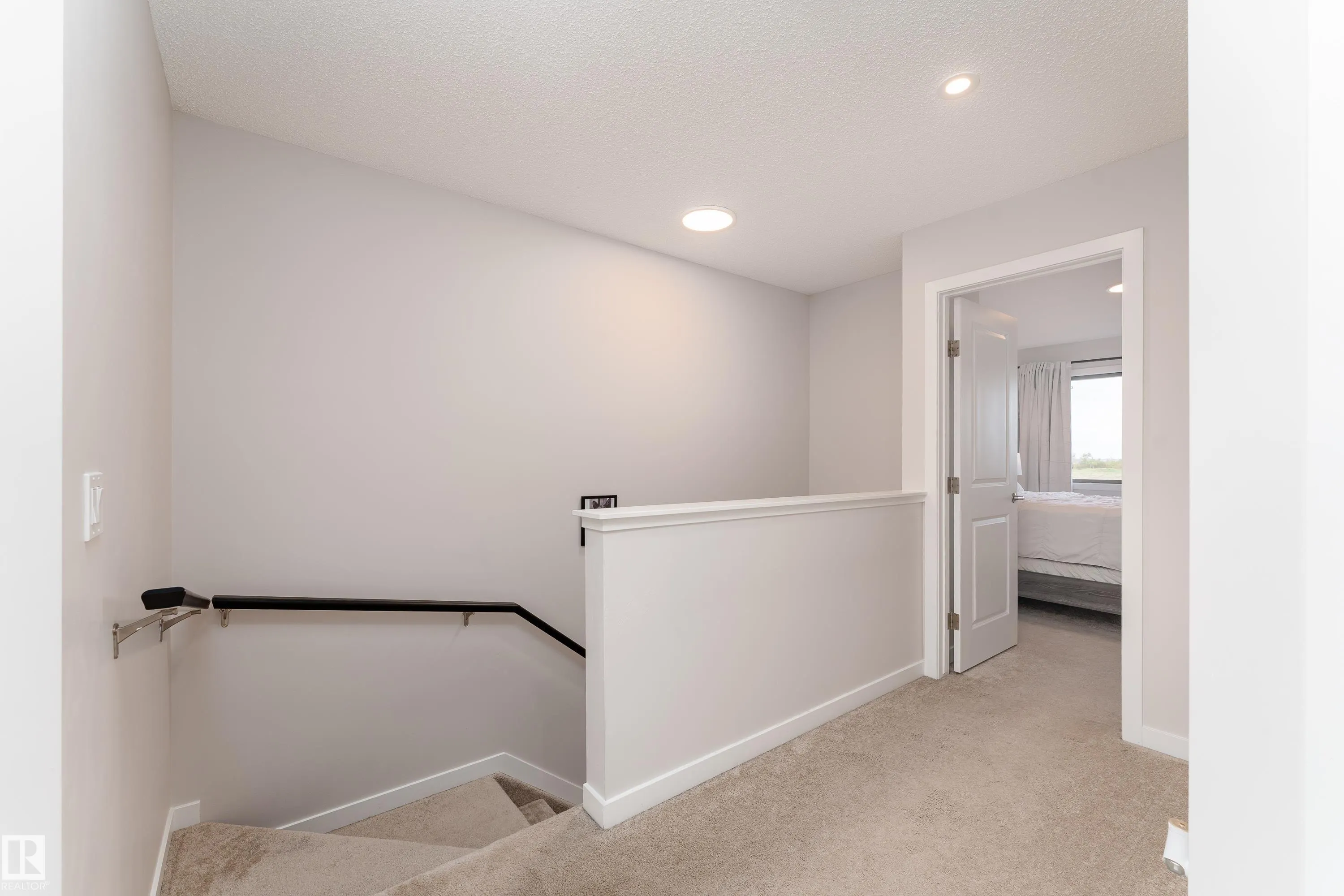 2420 TRUMPETER Way