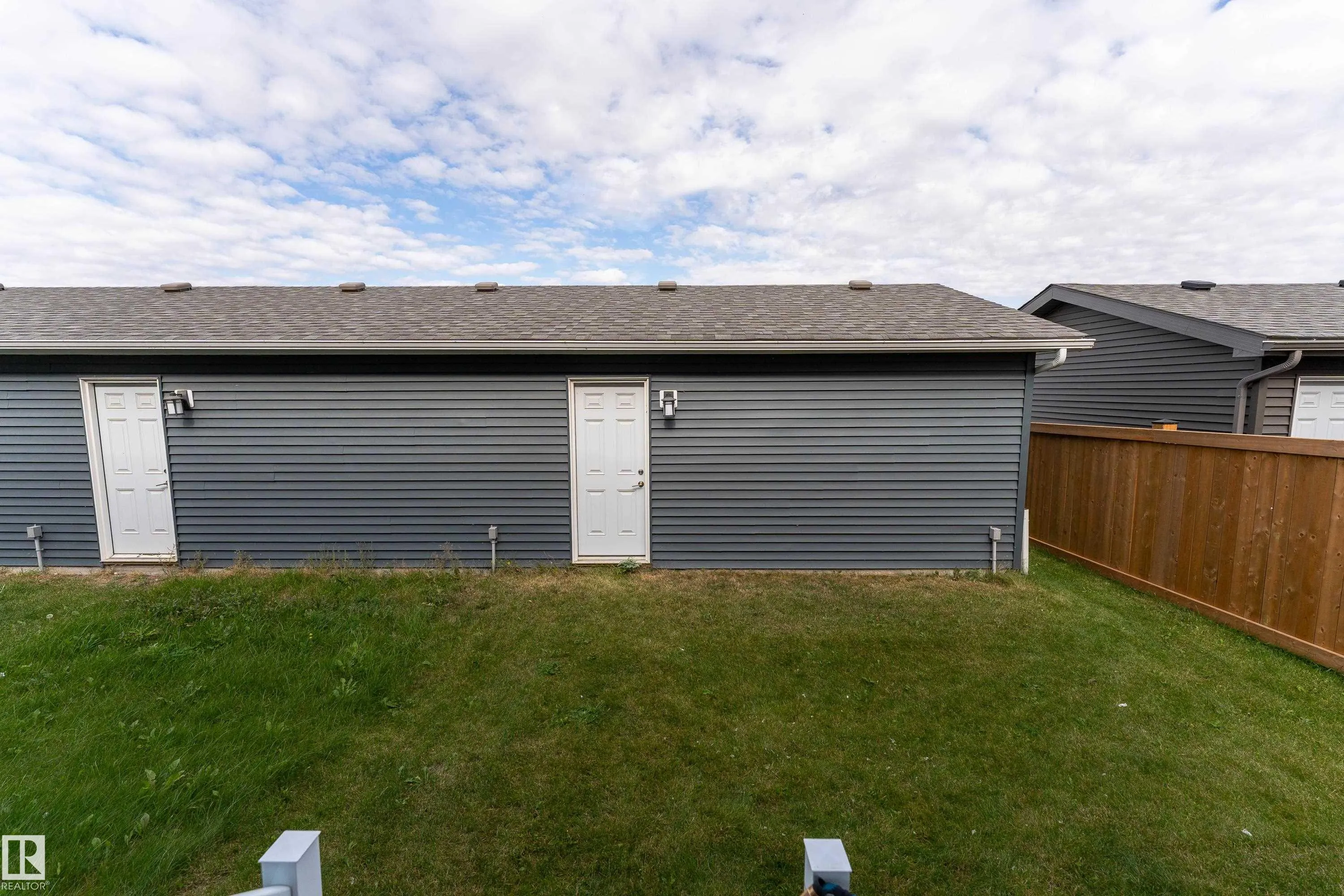 2420 TRUMPETER Way