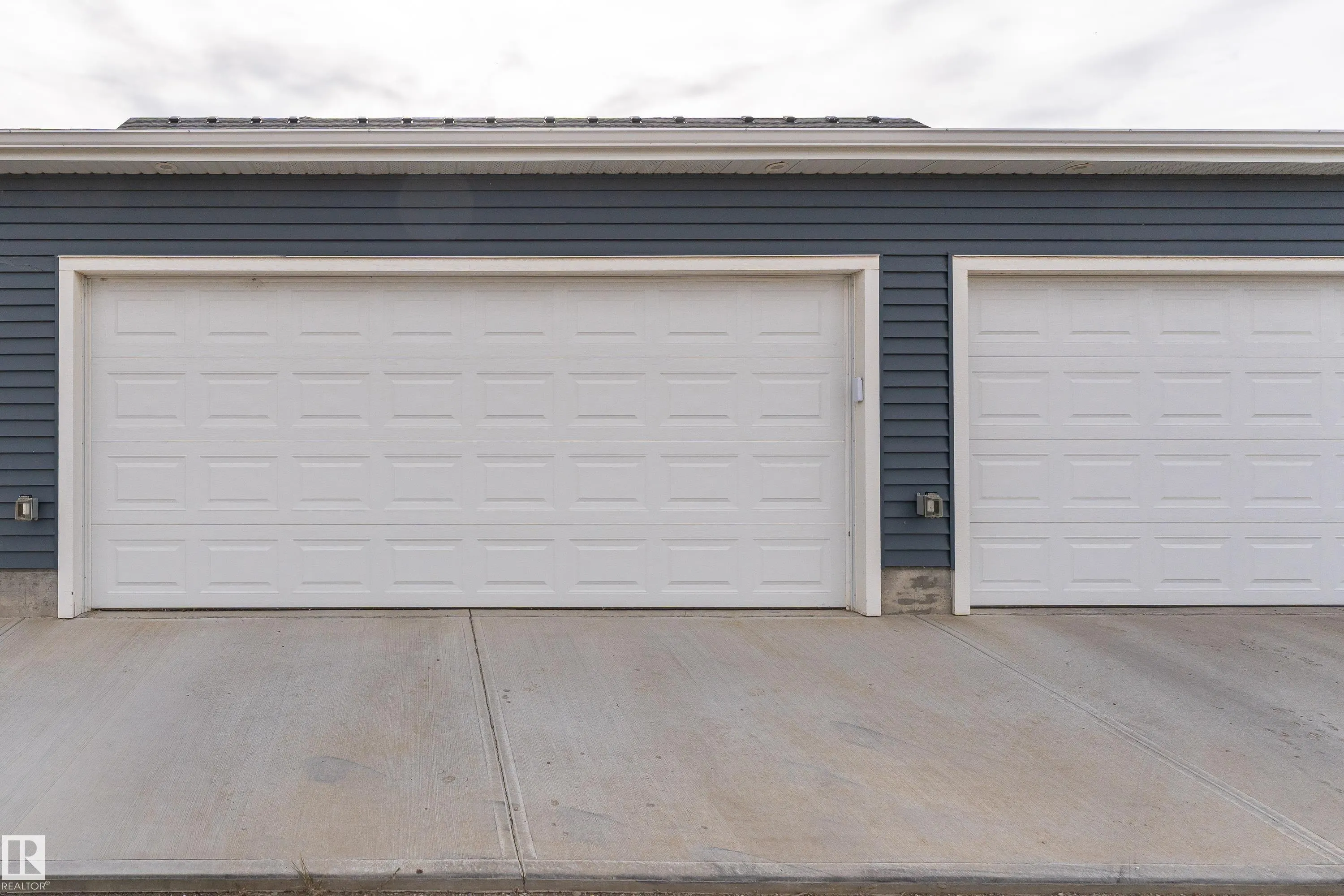 2420 TRUMPETER Way