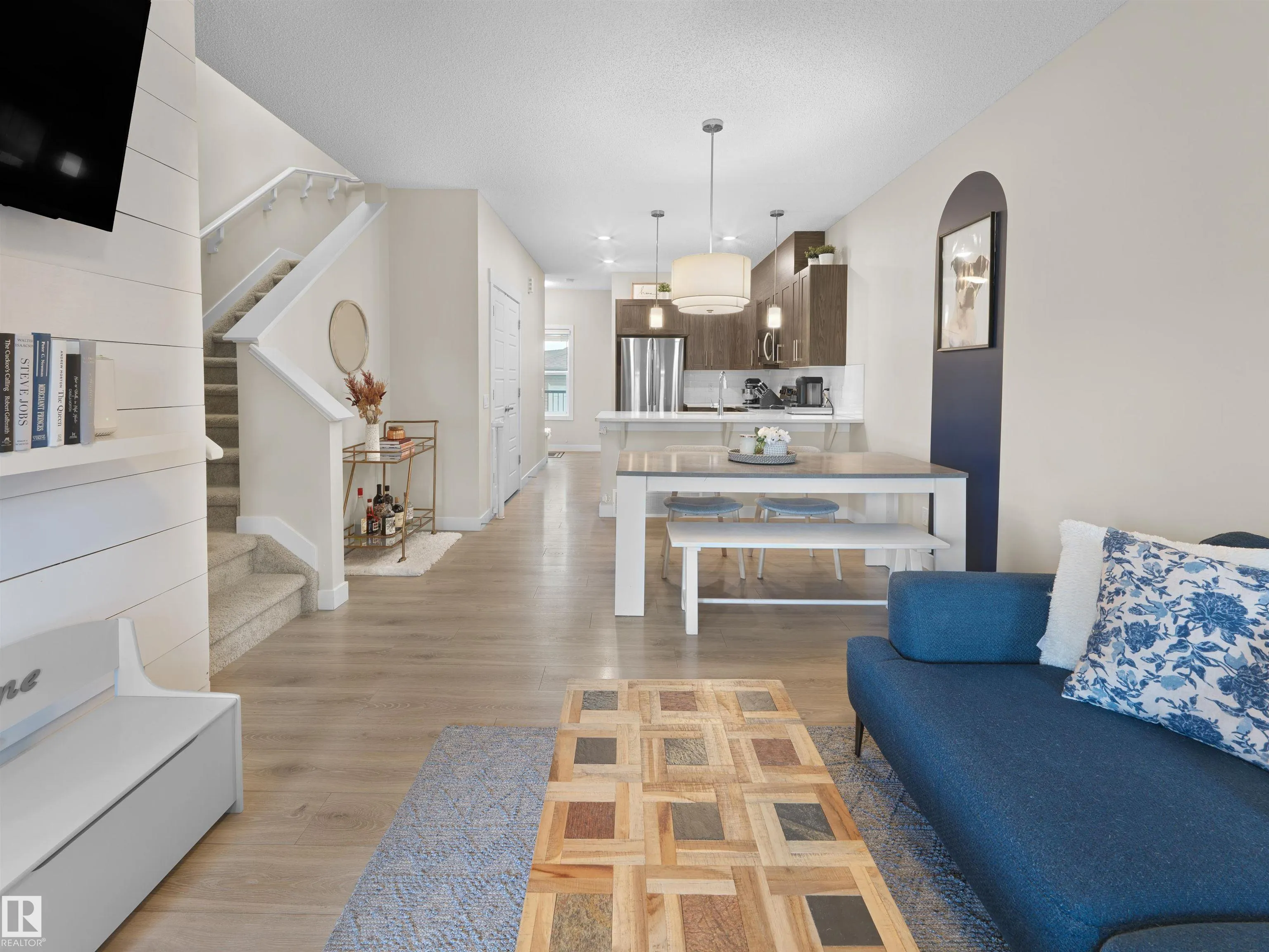 4074 CHAPPELLE GREEN