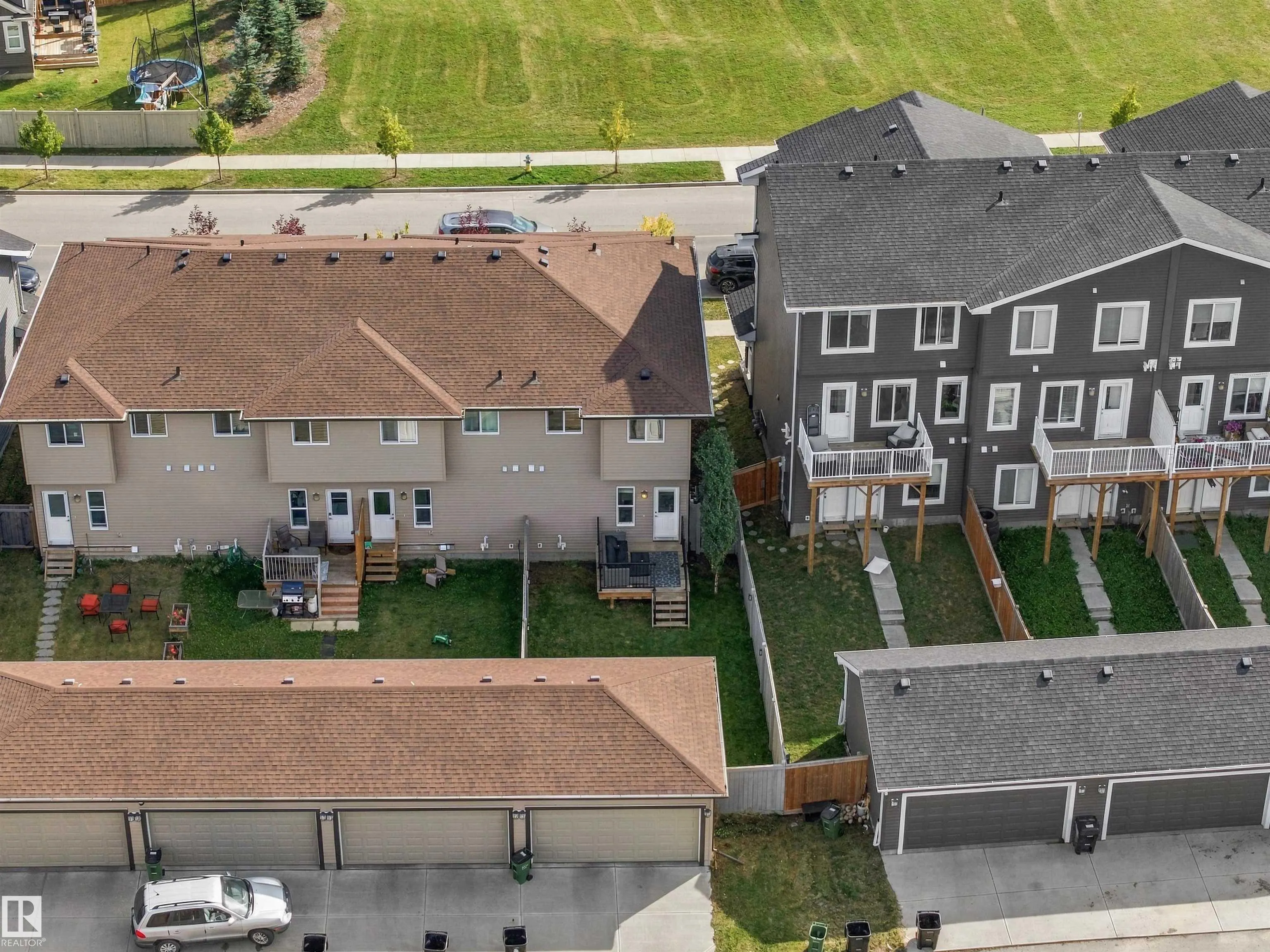 4074 CHAPPELLE GREEN