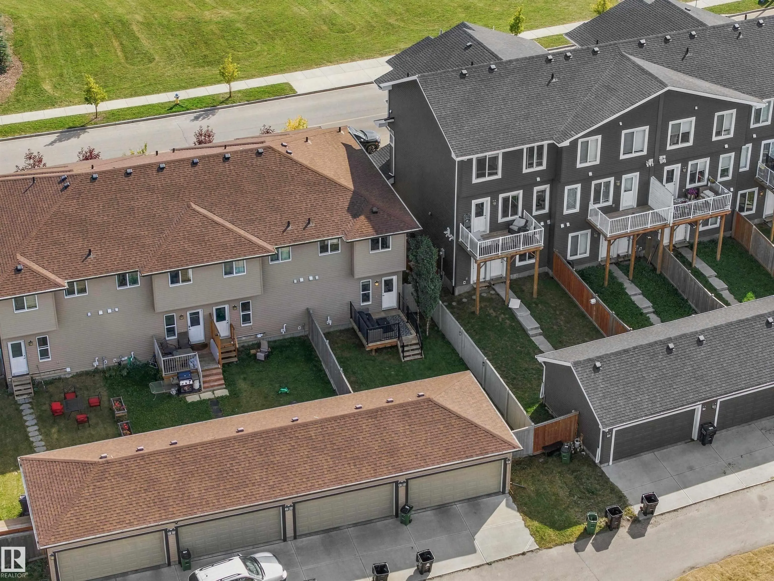 4074 CHAPPELLE GREEN