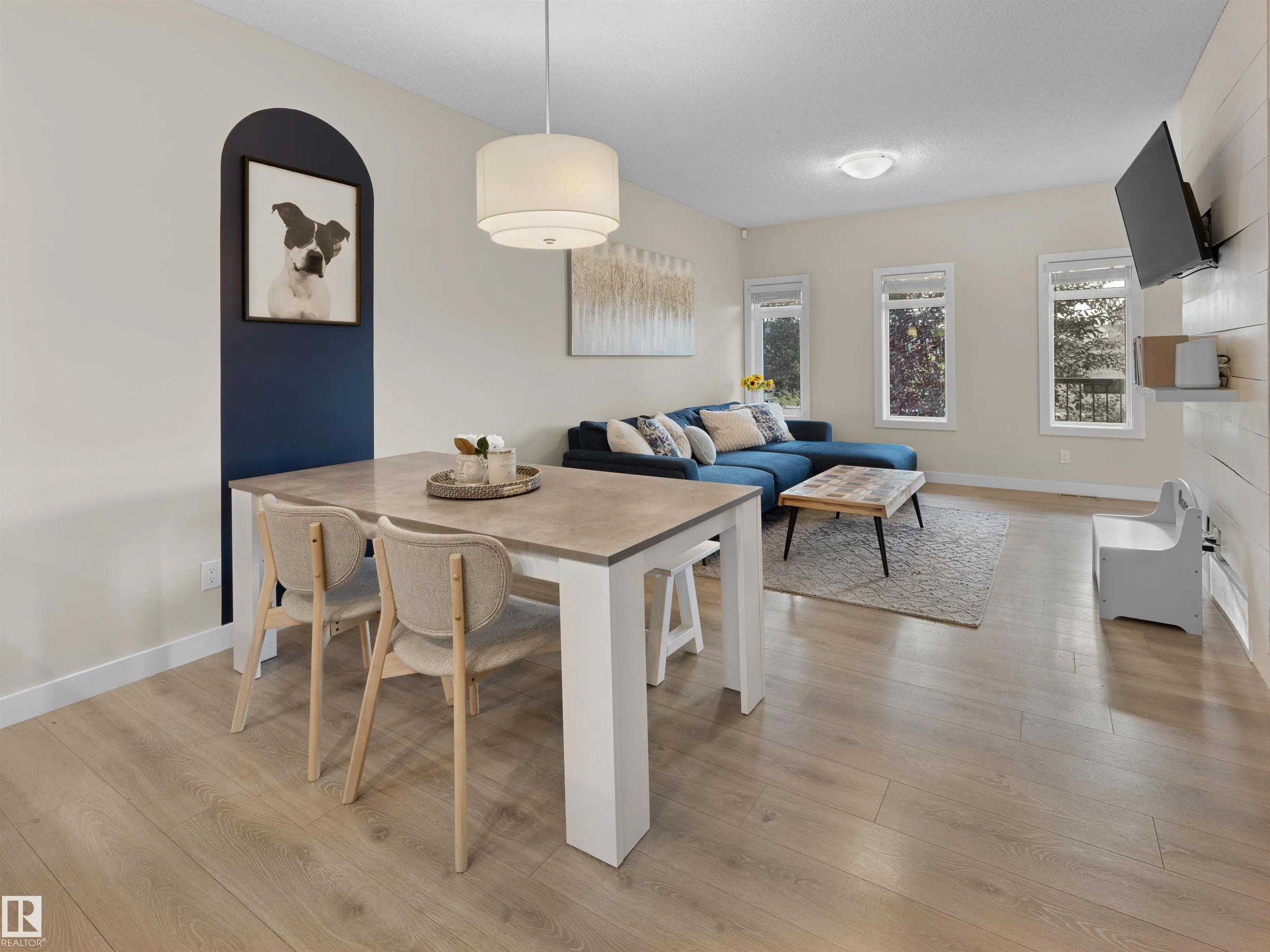 4074 CHAPPELLE GREEN