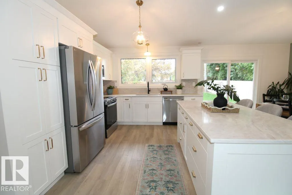 1 Greenwich Crescent