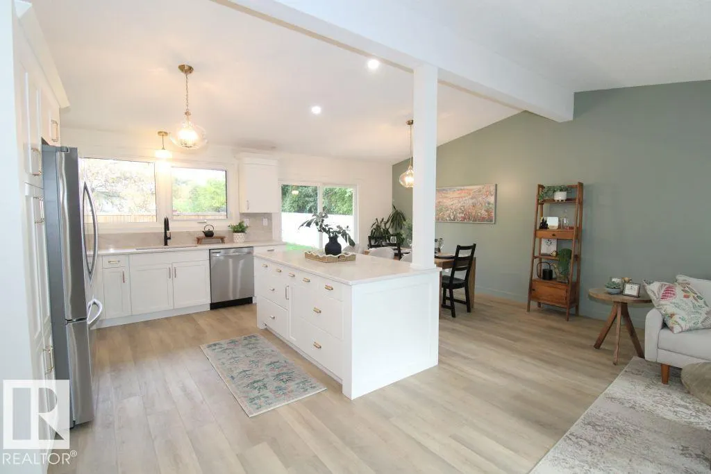 1 Greenwich Crescent
