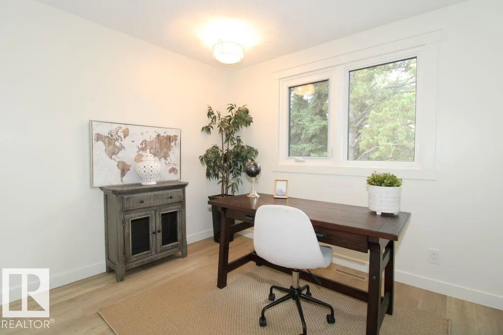 1 Greenwich Crescent