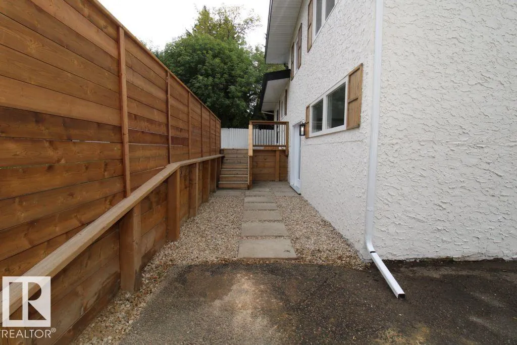 1 Greenwich Crescent