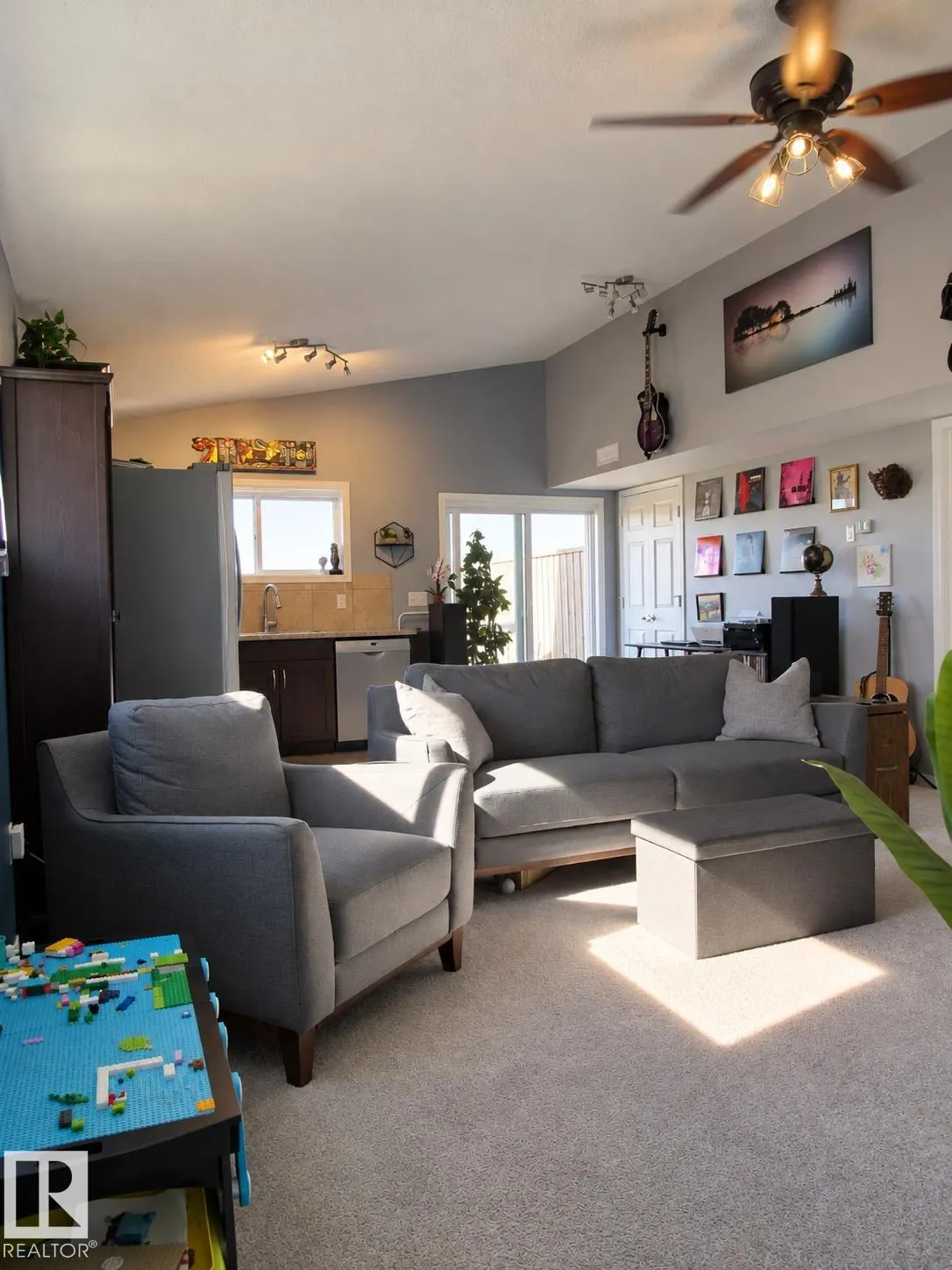 142 Selkirk Place Place