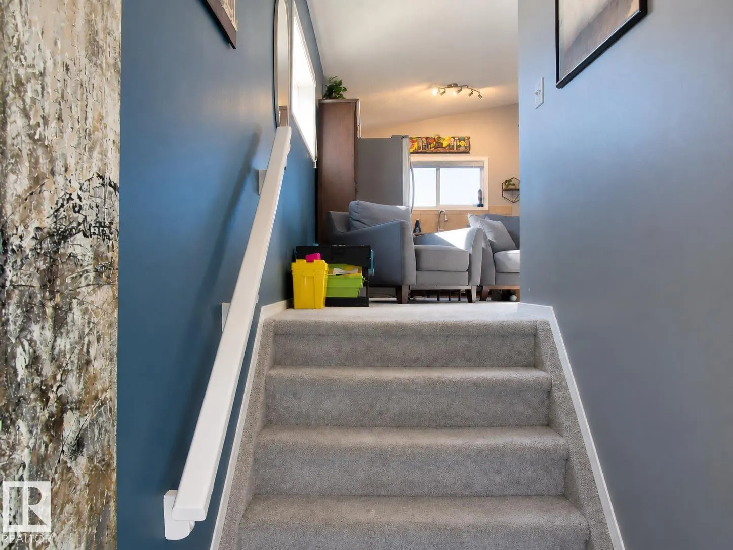 142 Selkirk Place Place