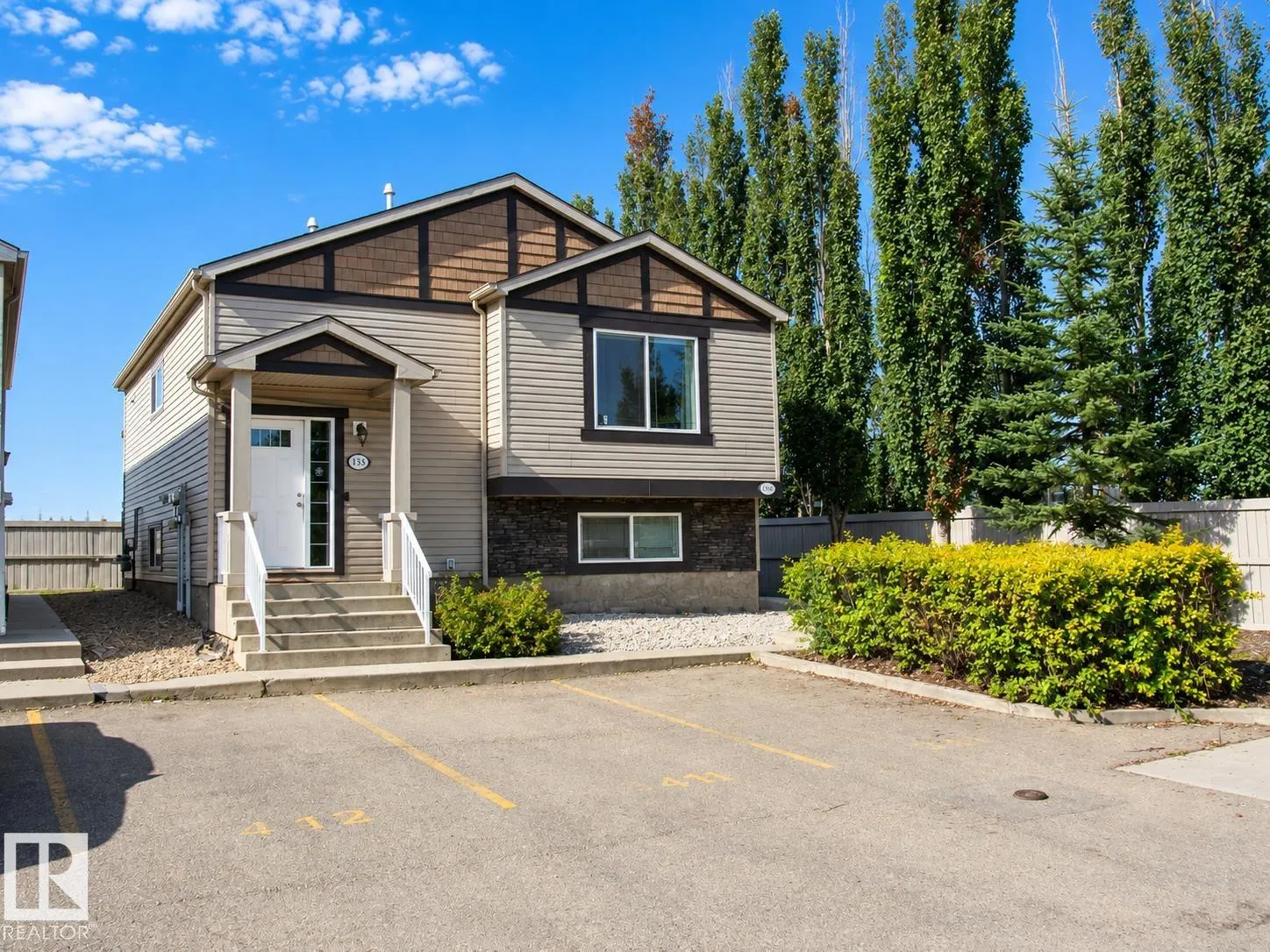 142 Selkirk Place Place