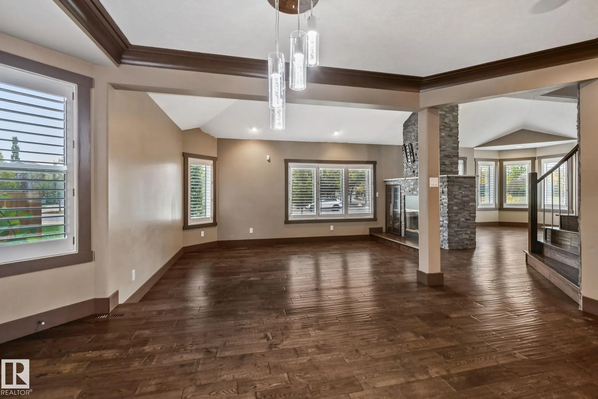 10 ELDORADO Drive