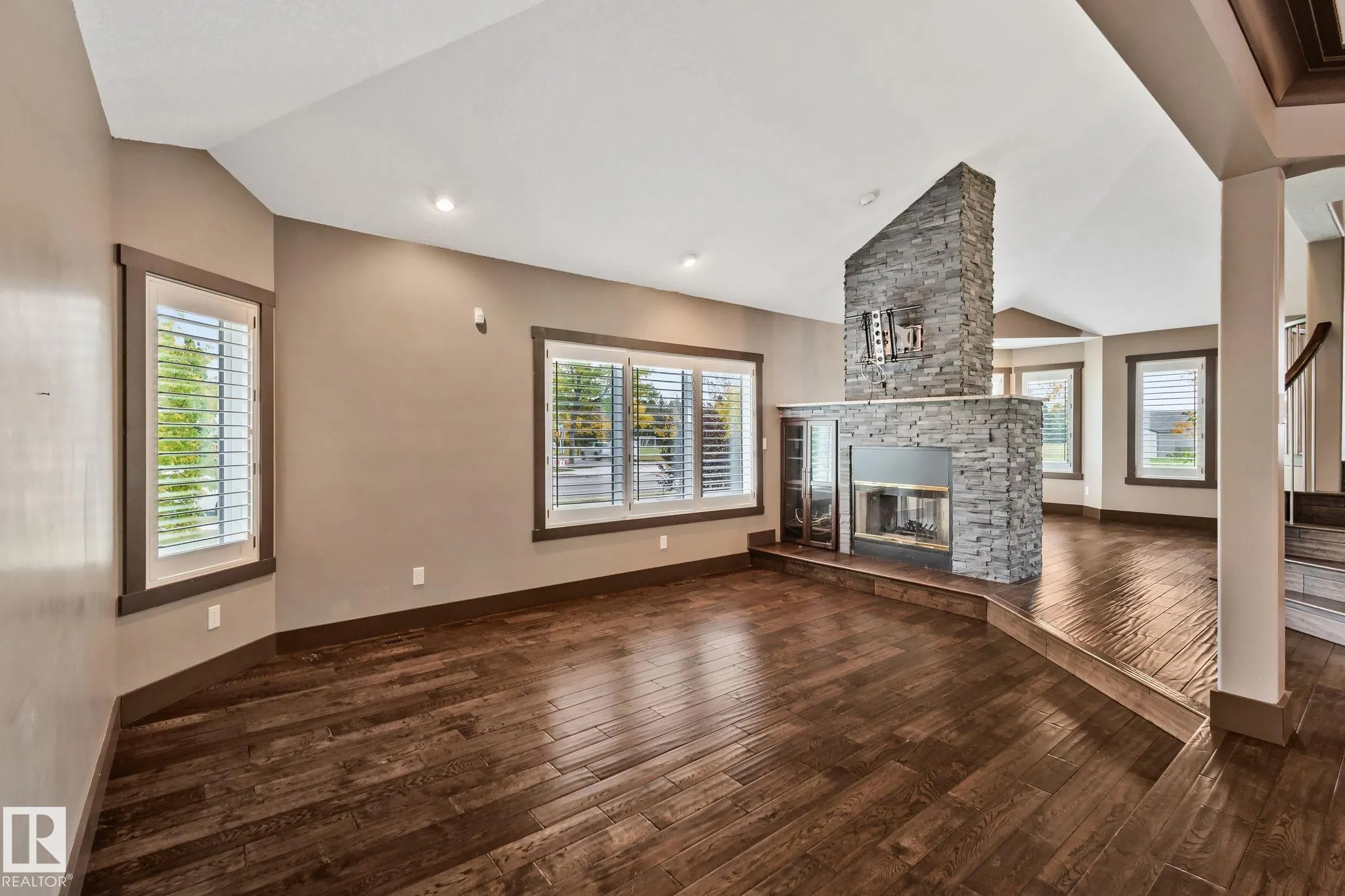 10 ELDORADO Drive