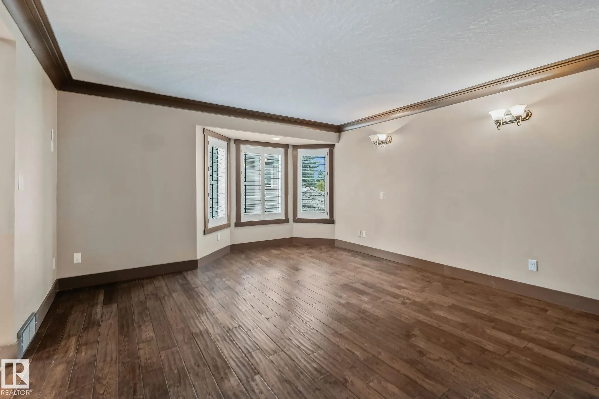 10 ELDORADO Drive