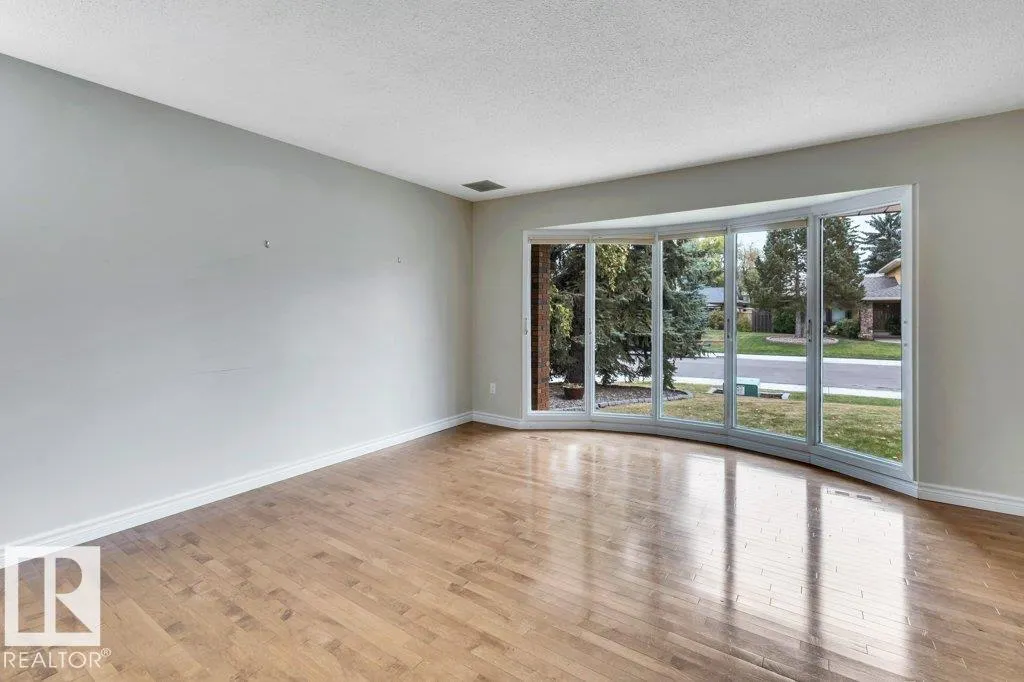 394 LESSARD Drive