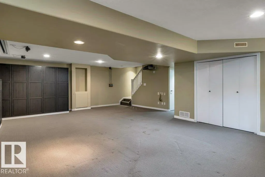 394 LESSARD Drive