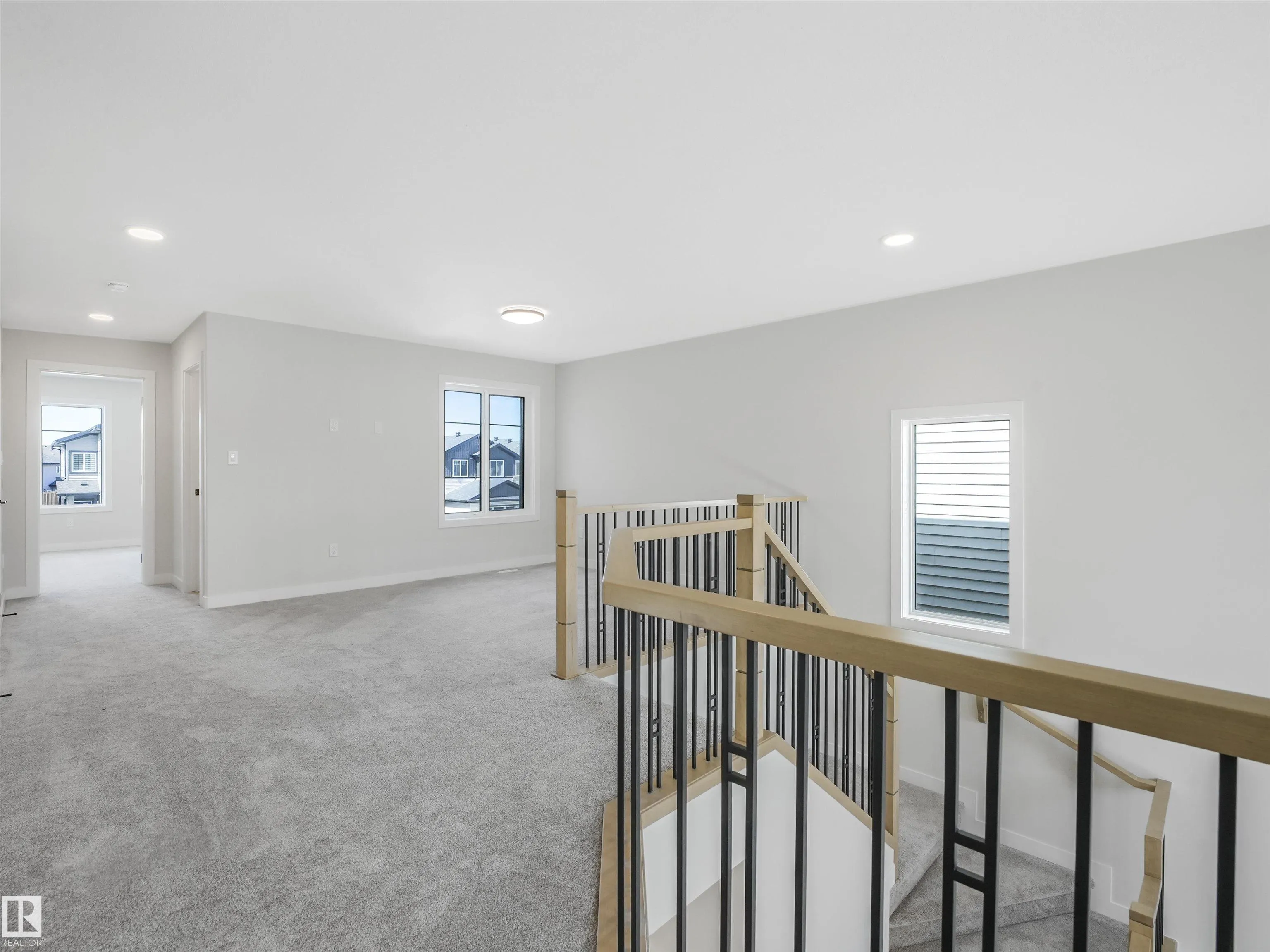 11 DALQUIST BAY