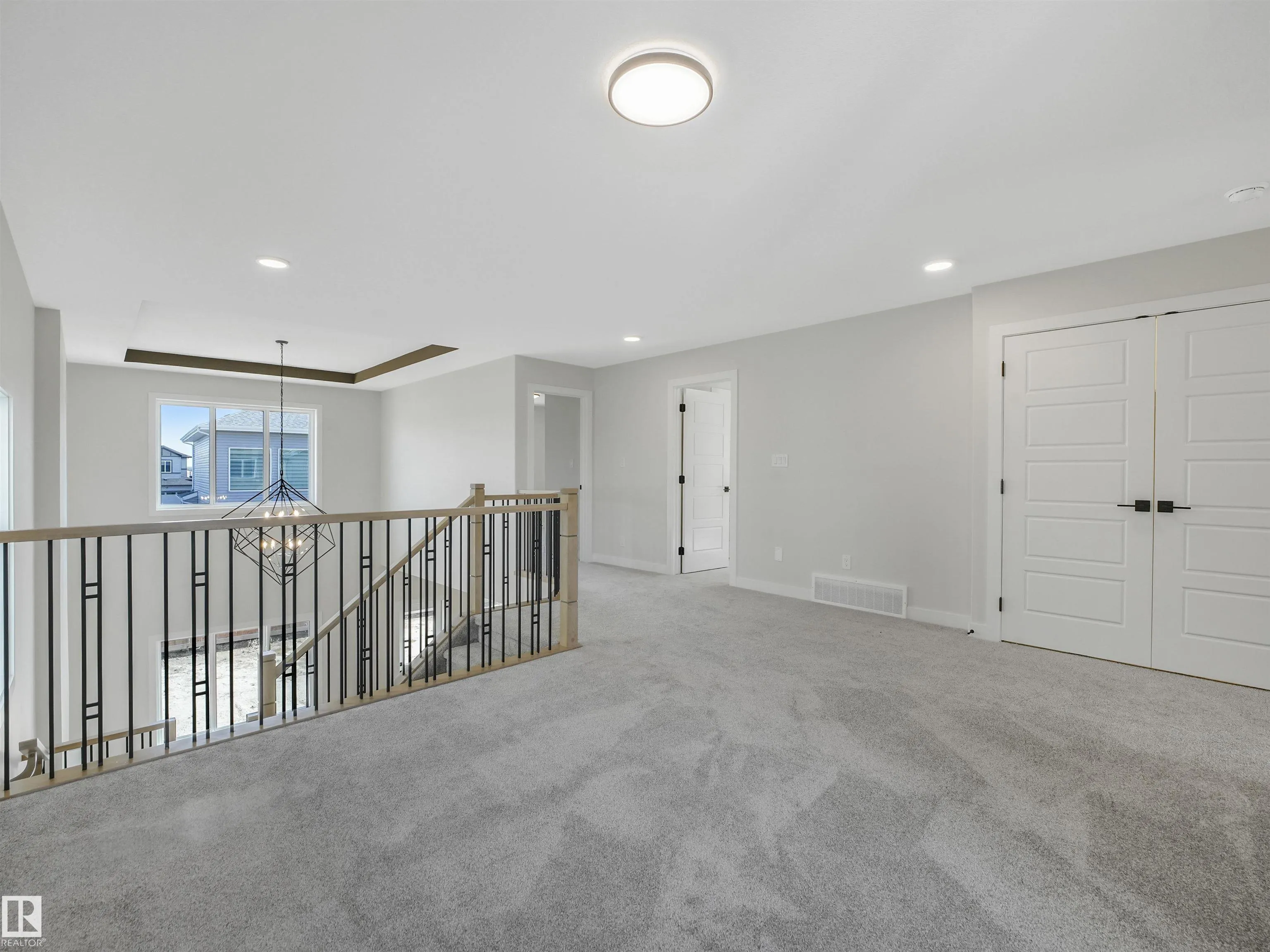 11 DALQUIST BAY