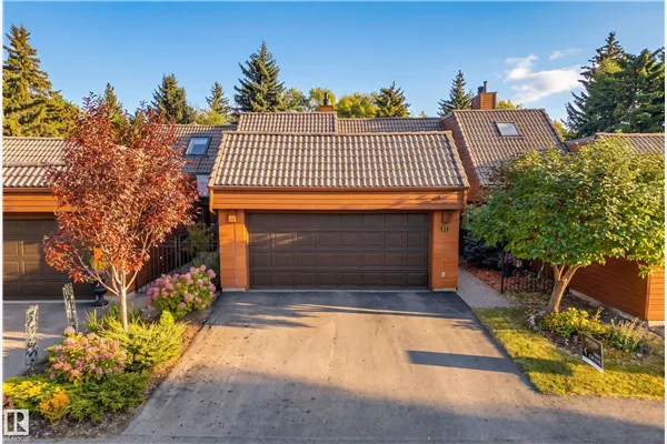 500 LESSARD Drive