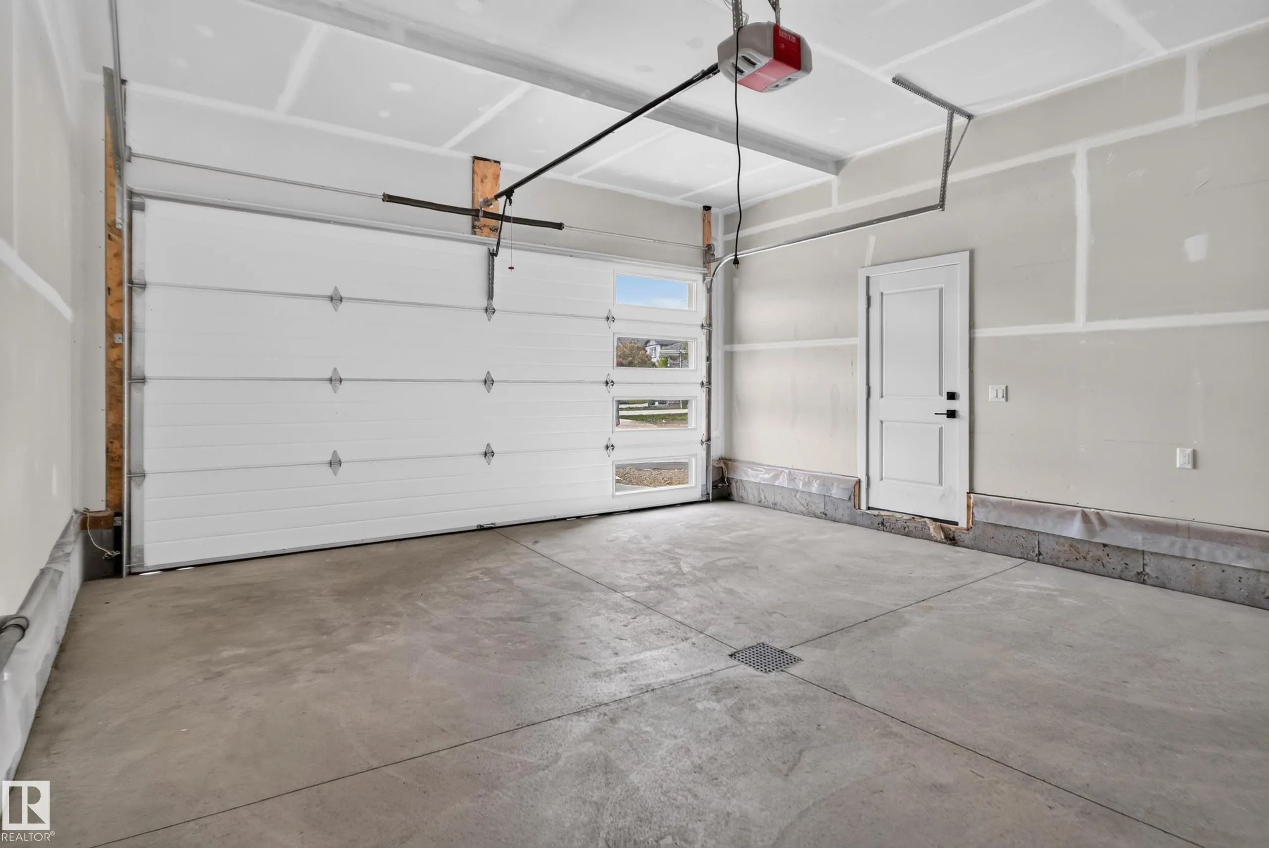 4268 Charles Close