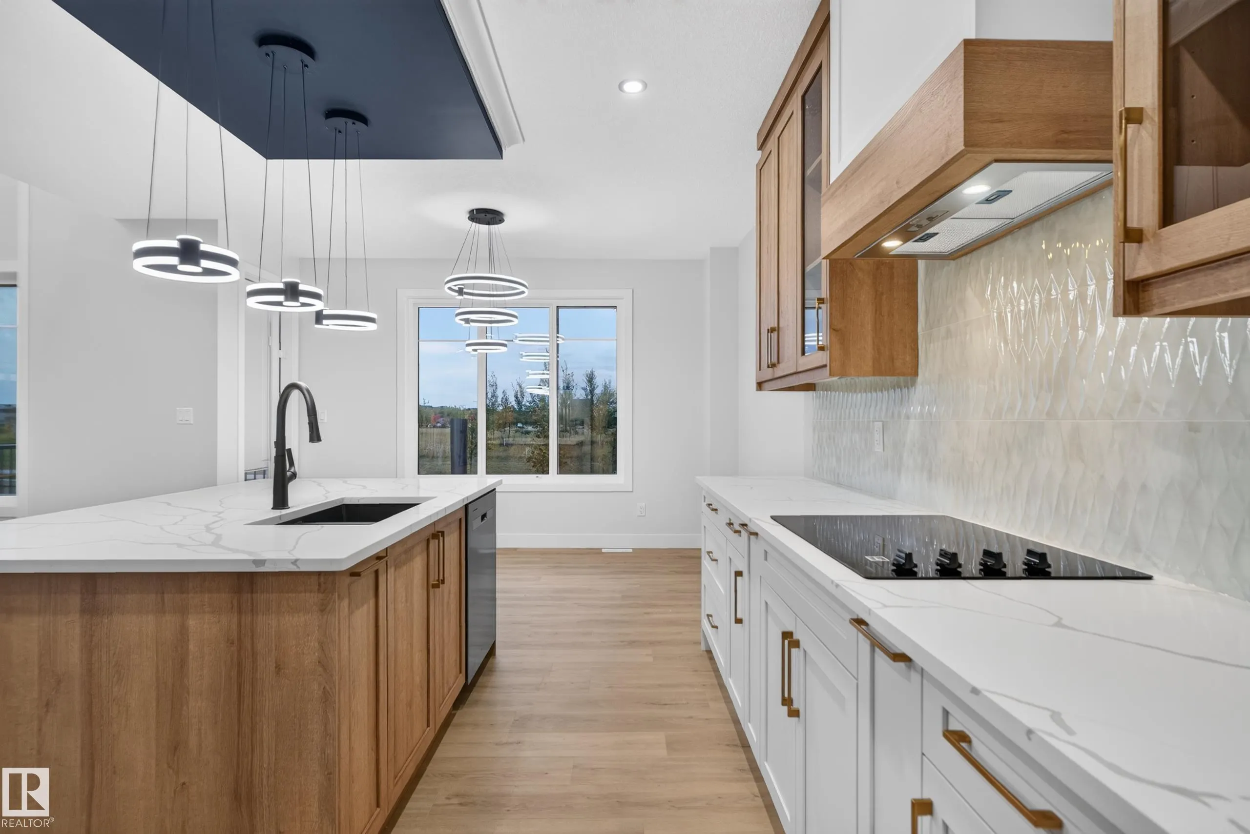 4268 Charles Close