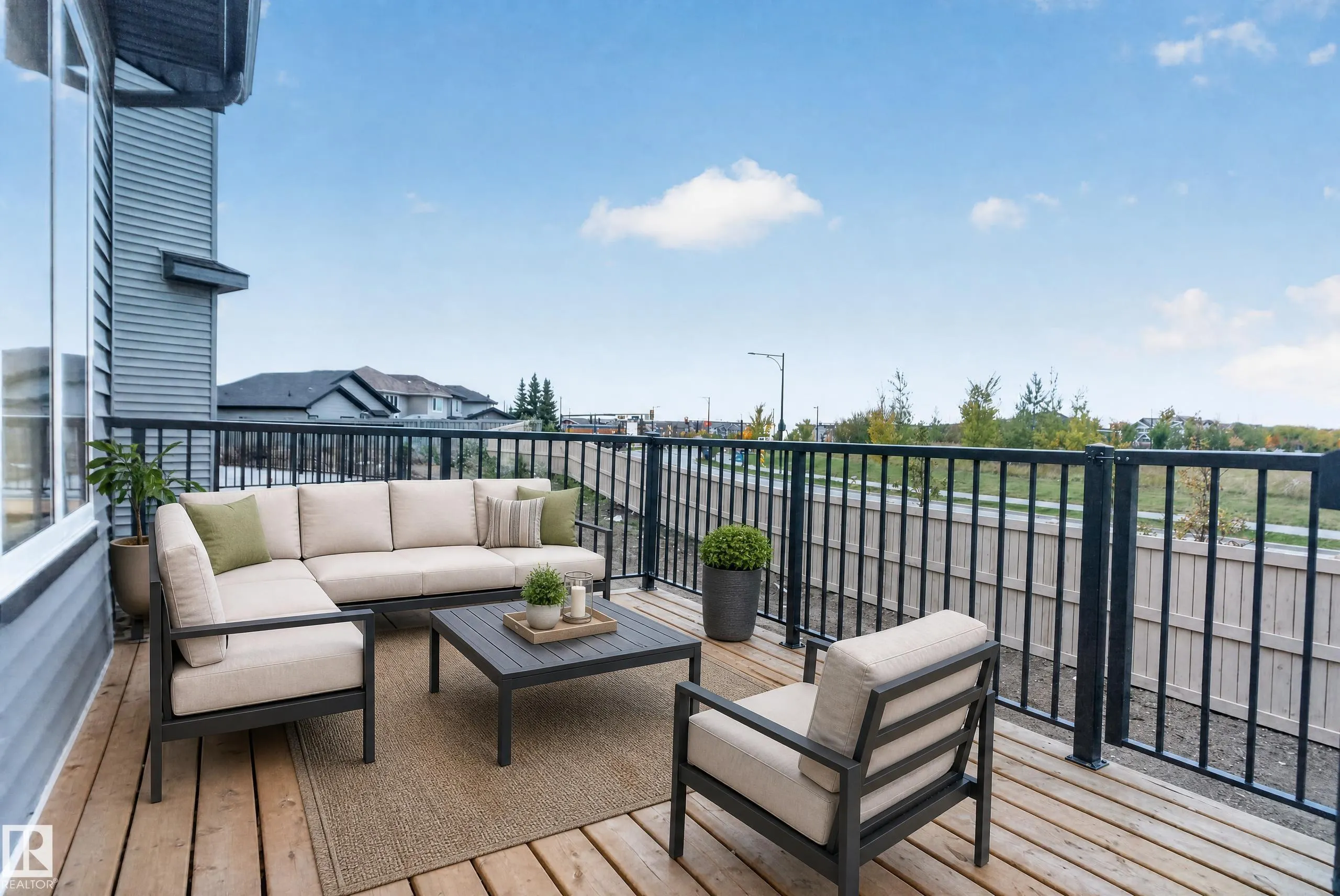 4268 Charles Close
