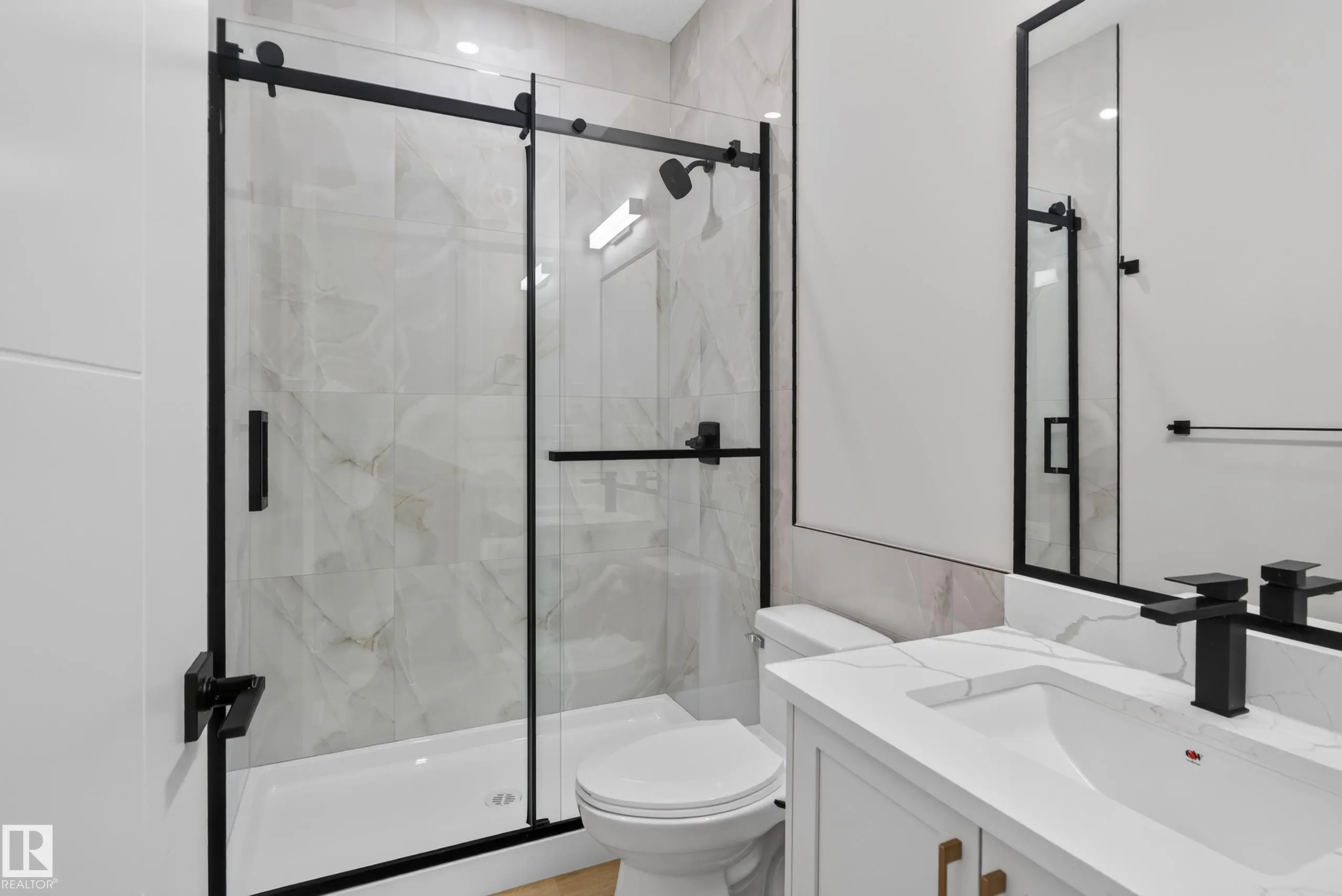 4268 Charles Close