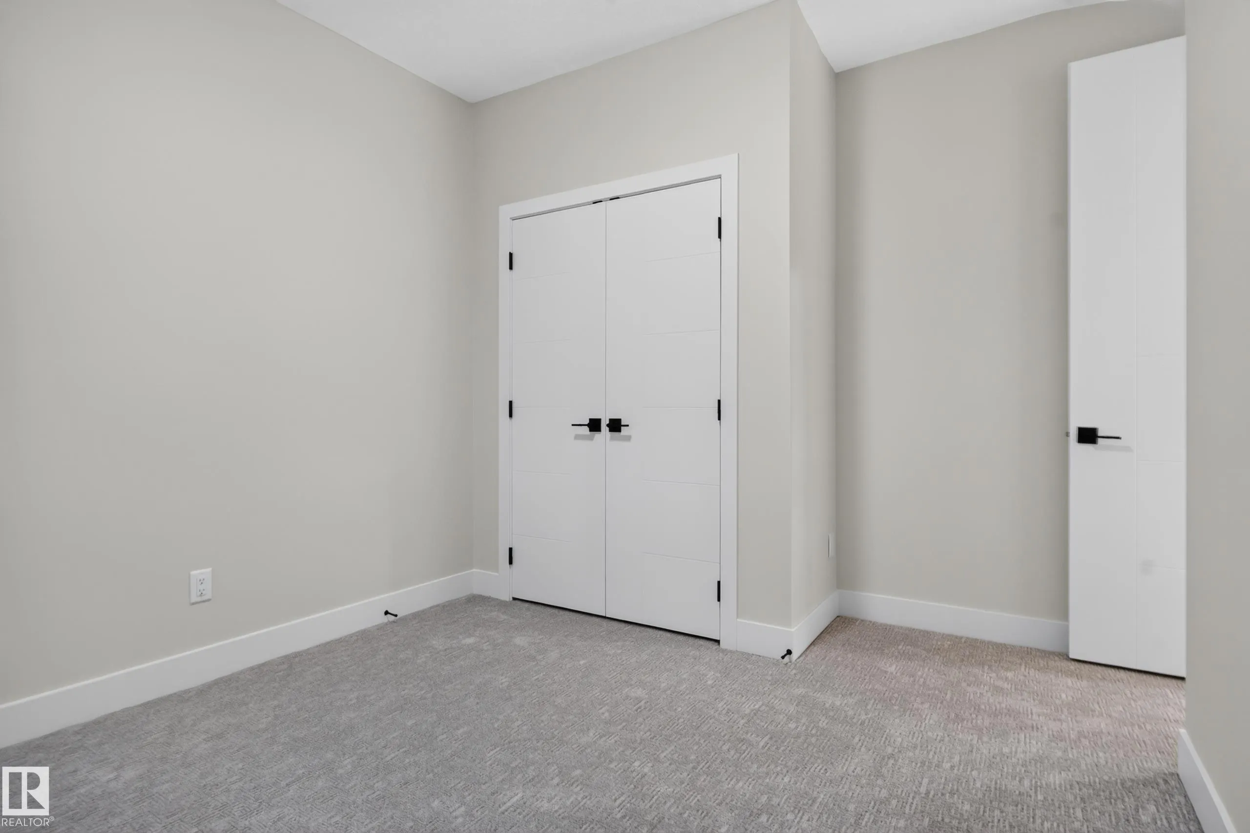 4268 Charles Close