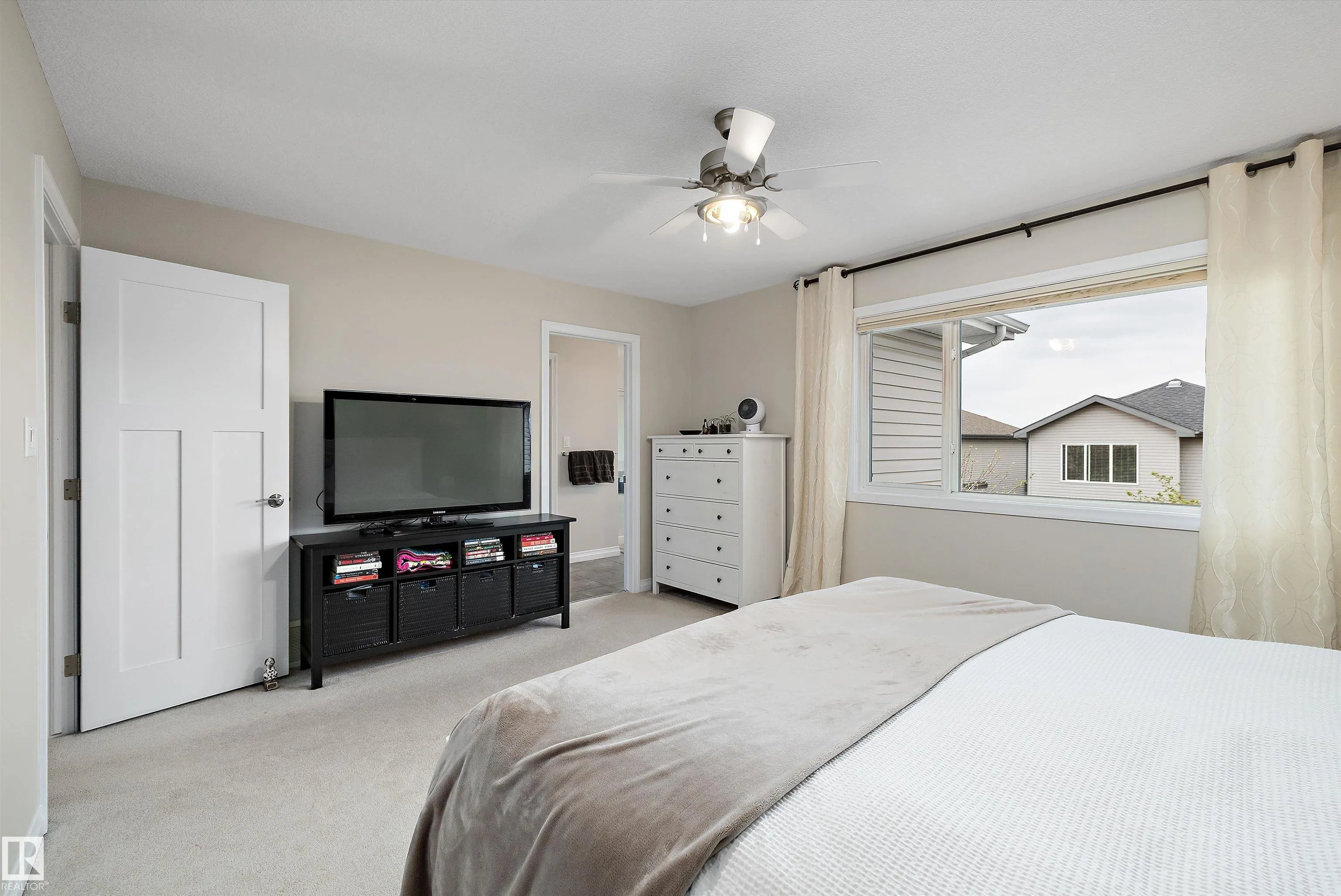 4015 ALEXANDER Way