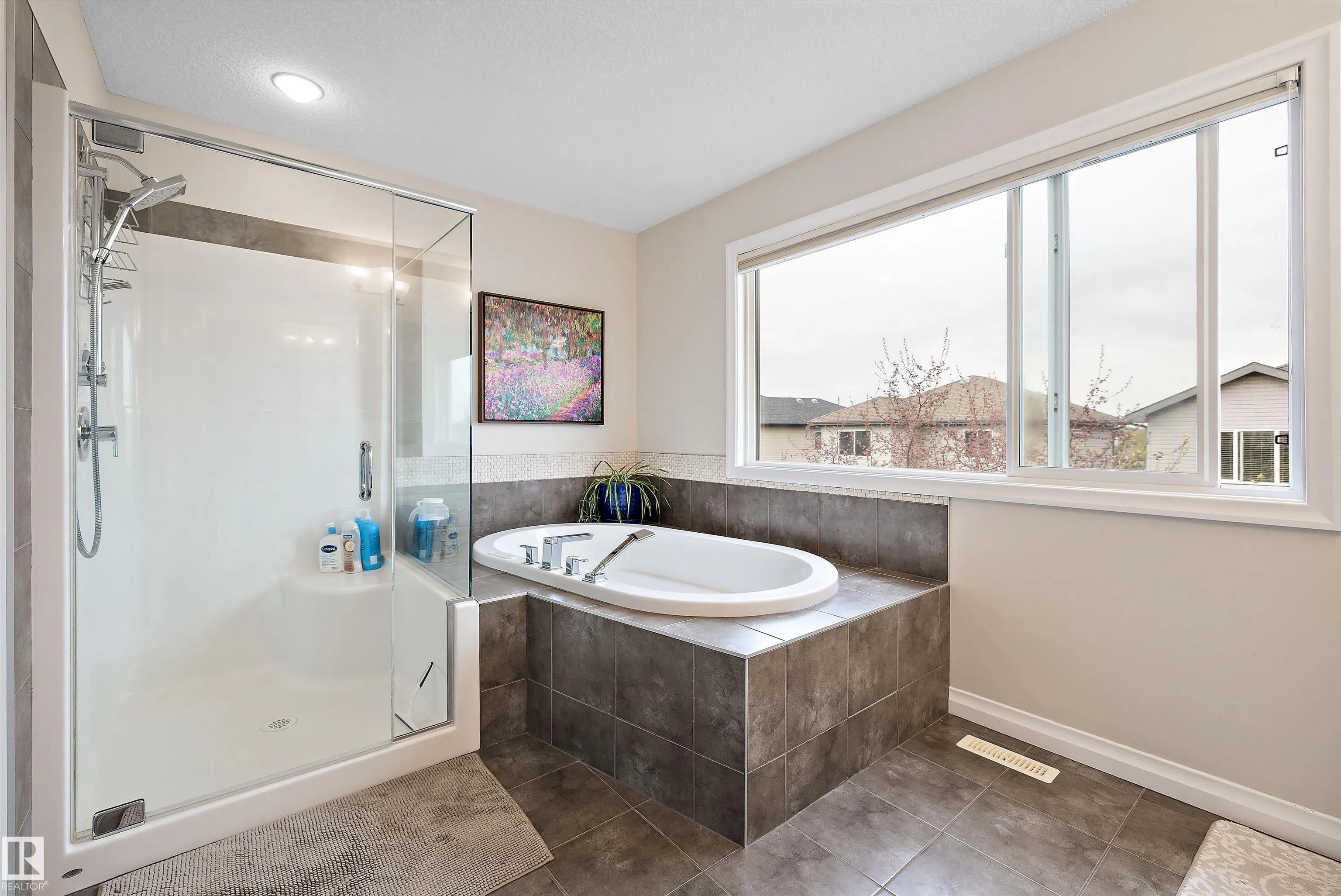 4015 ALEXANDER Way