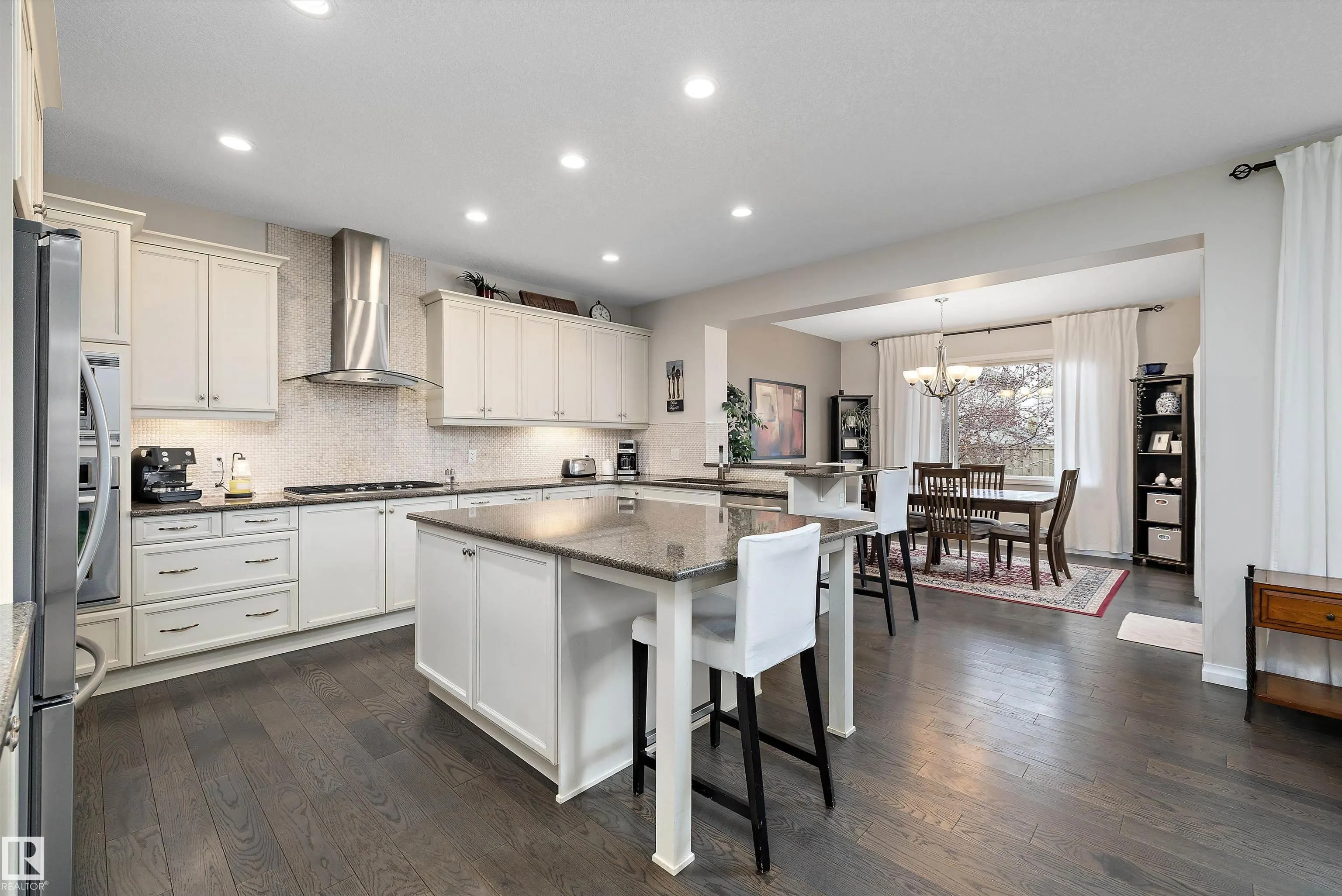 4015 ALEXANDER Way
