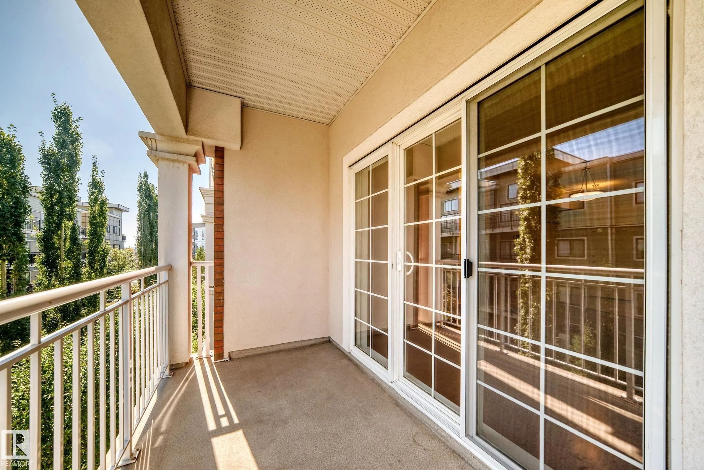 1003 GAULT Boulevard
