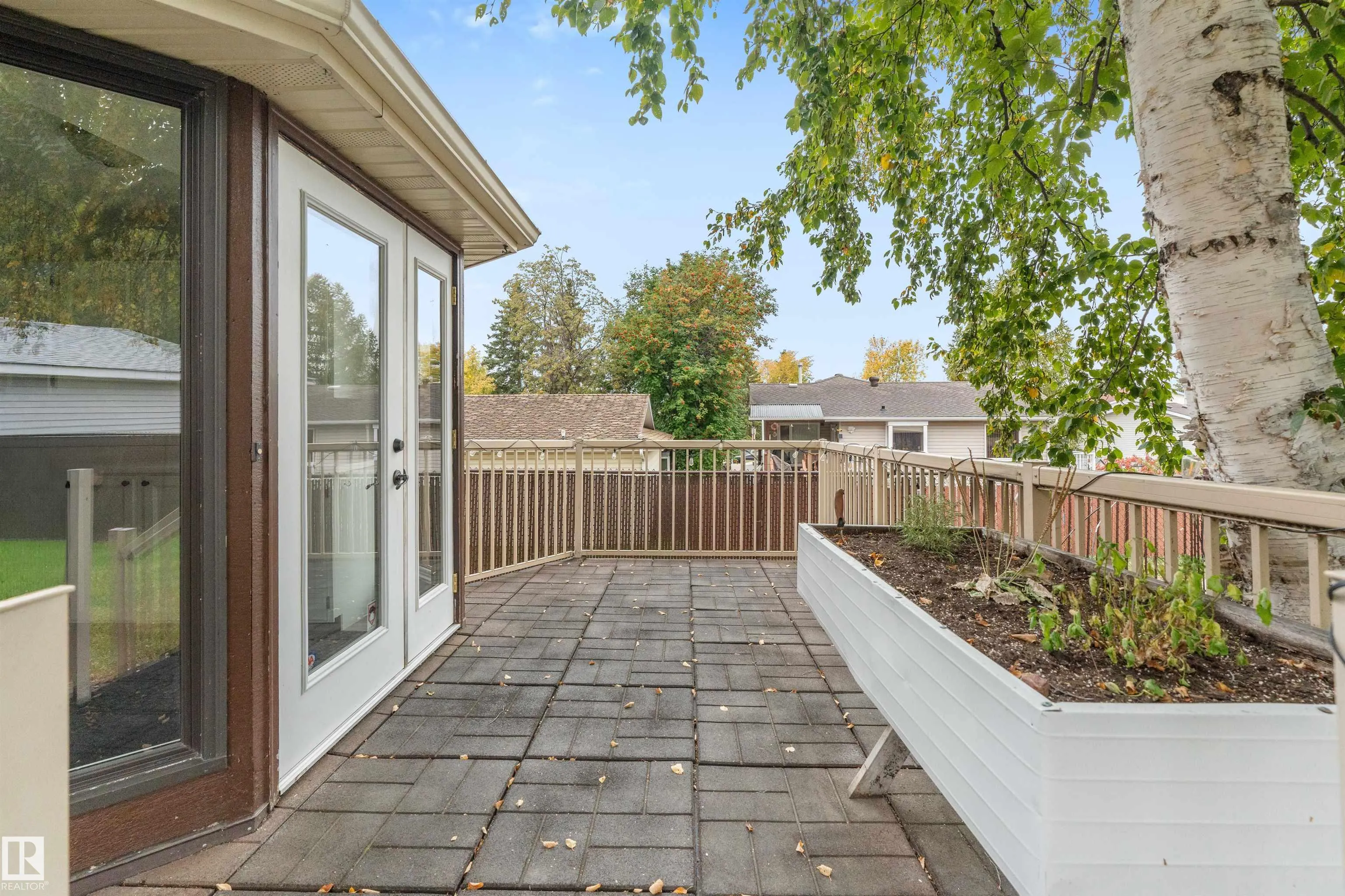 25 GREENWOOD Drive