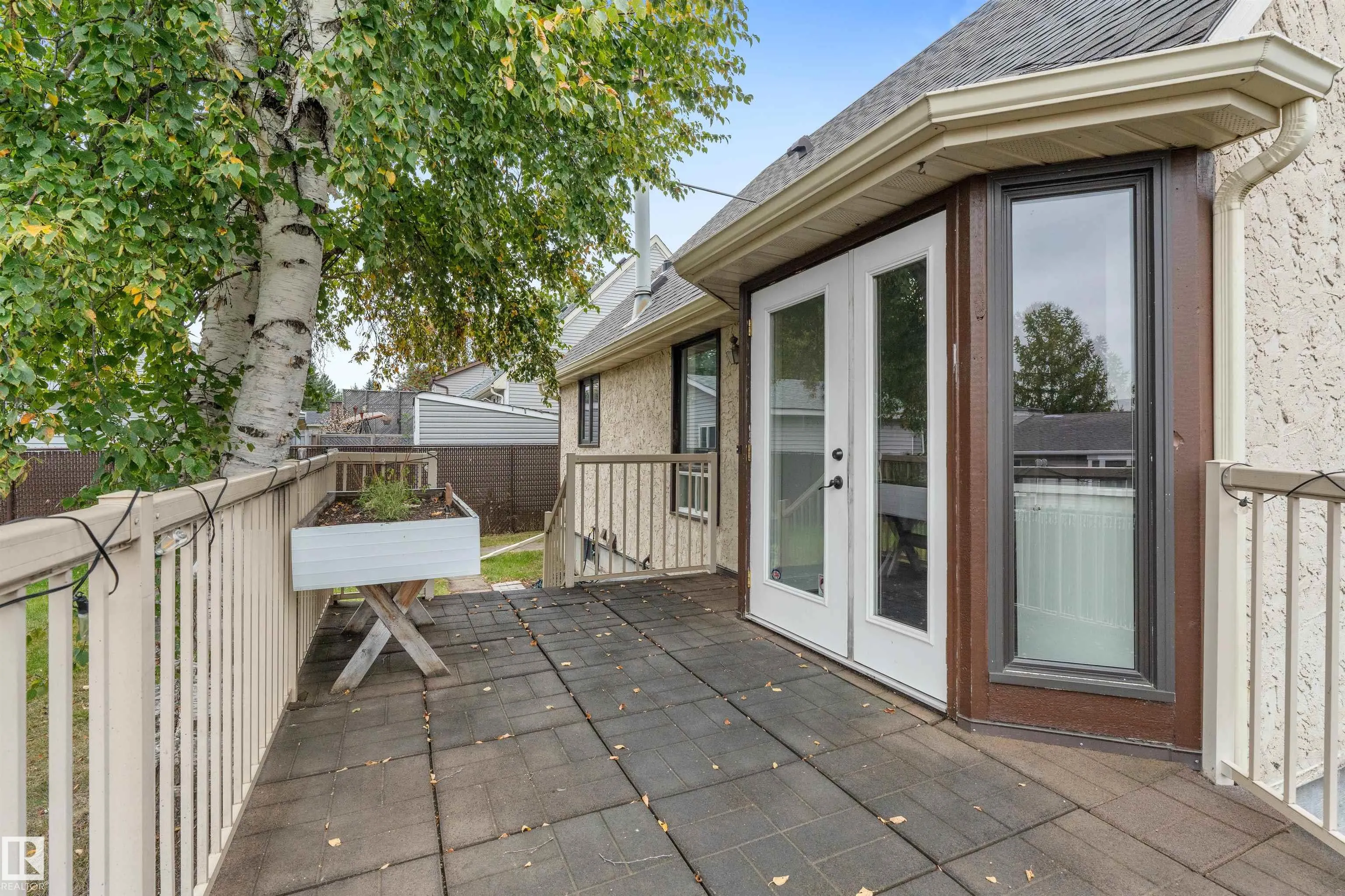 25 GREENWOOD Drive