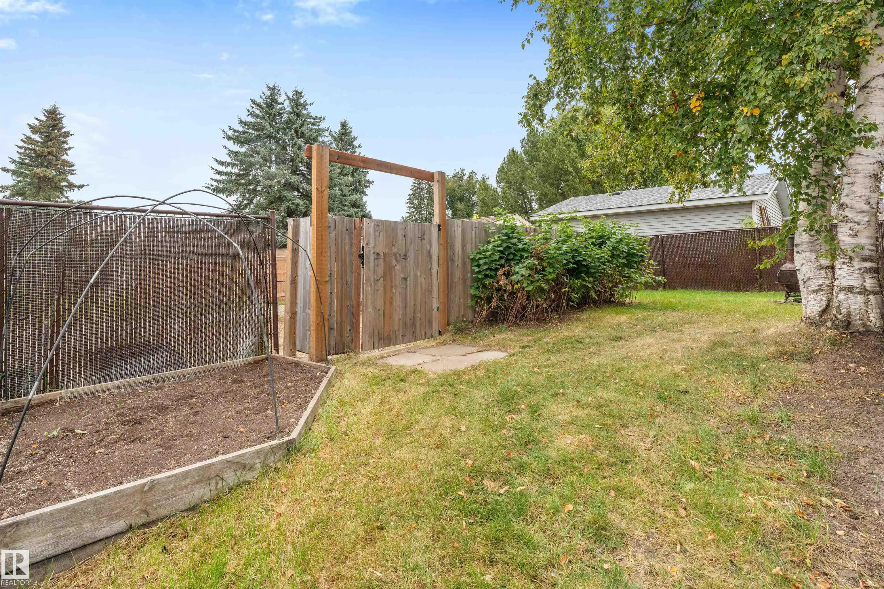 25 GREENWOOD Drive