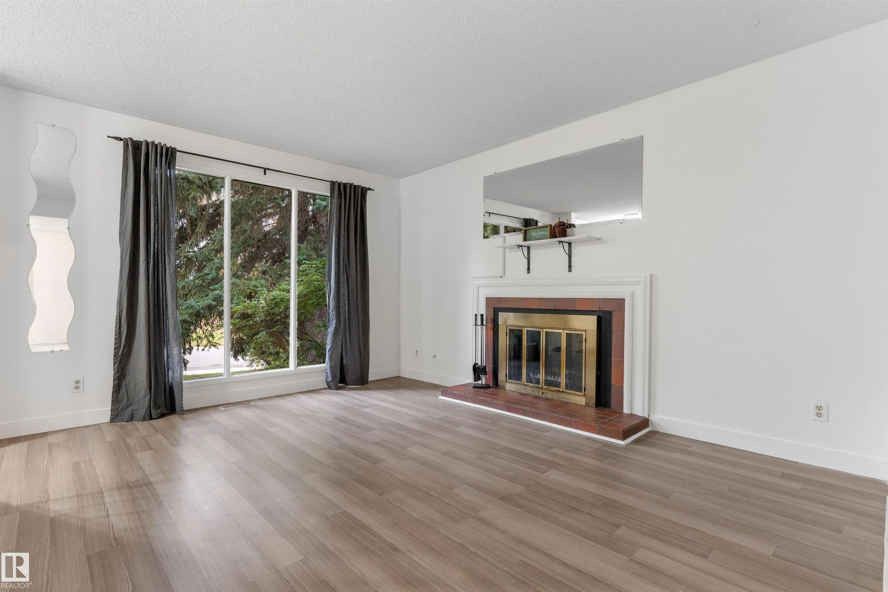25 GREENWOOD Drive