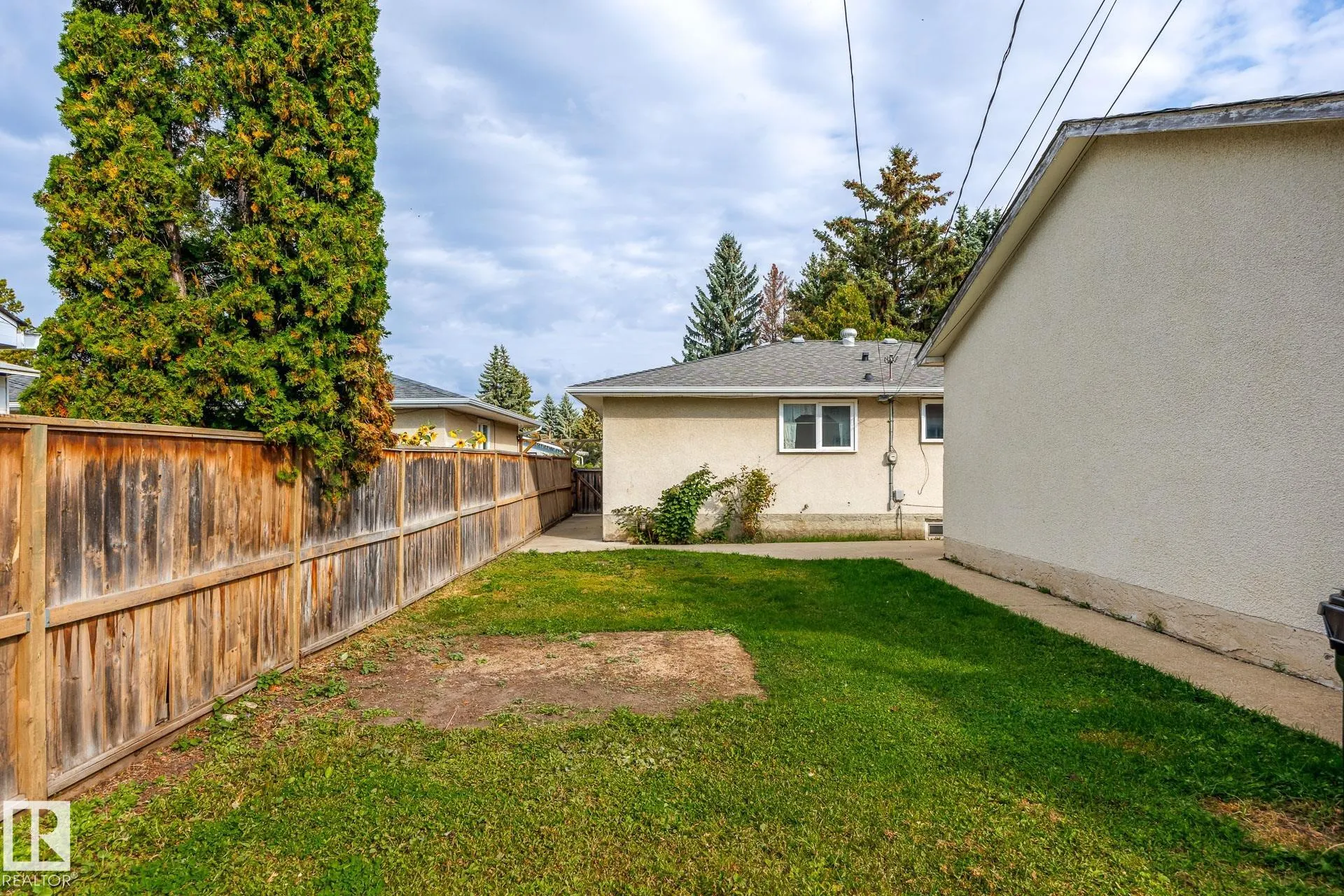 52 BELLEVILLE Avenue