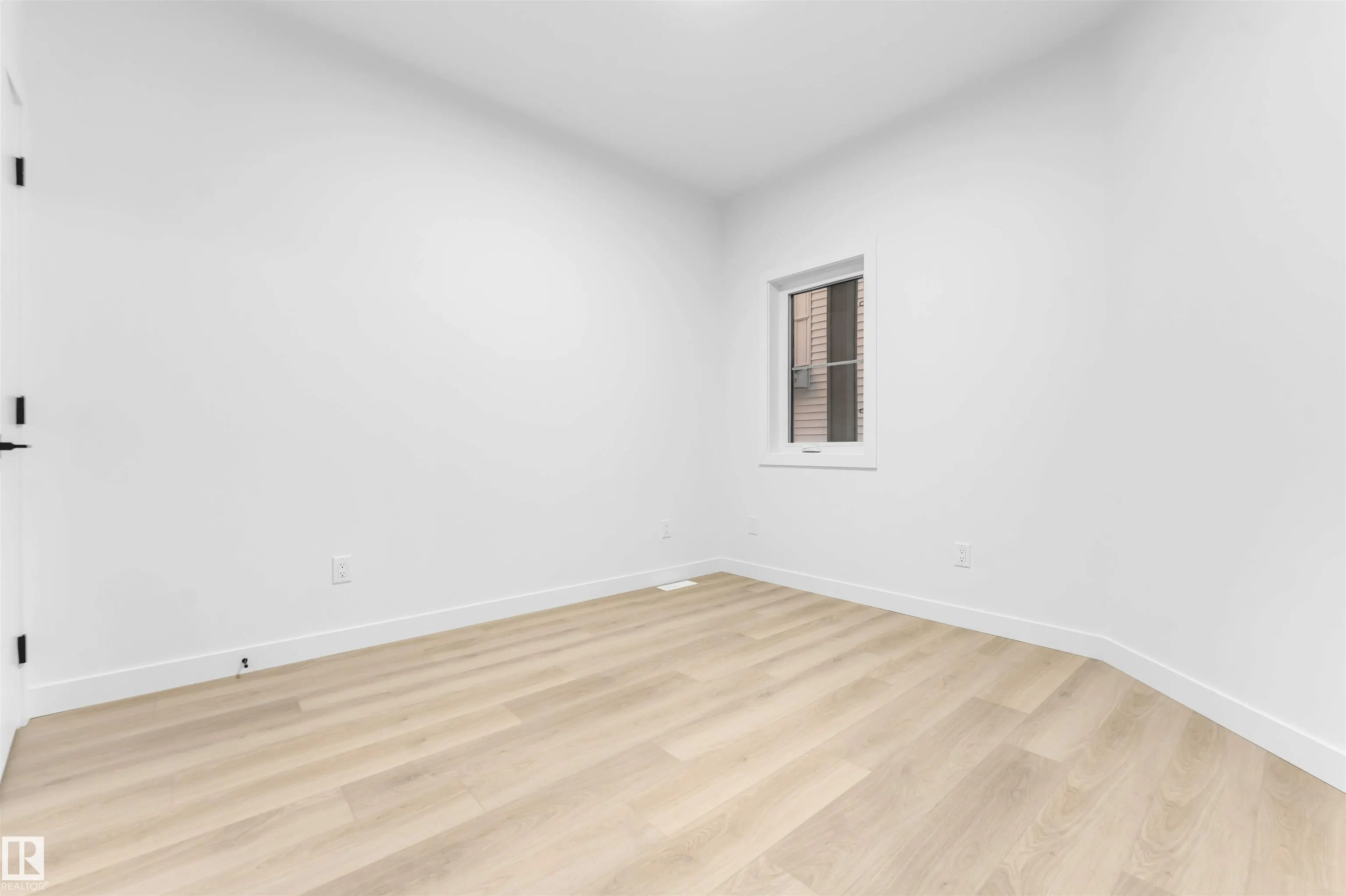 517 Ashgrove Circle