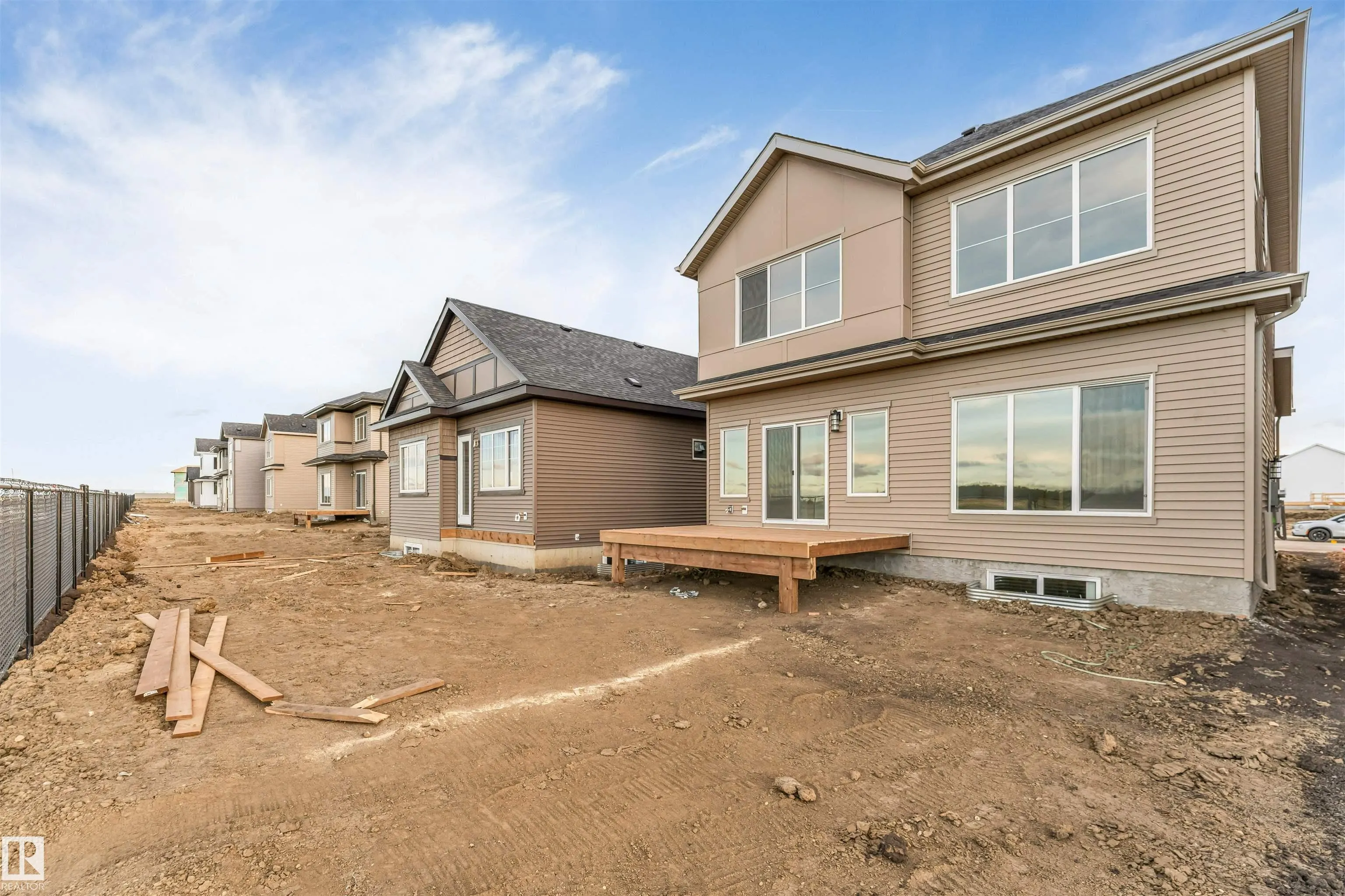 517 Ashgrove Circle