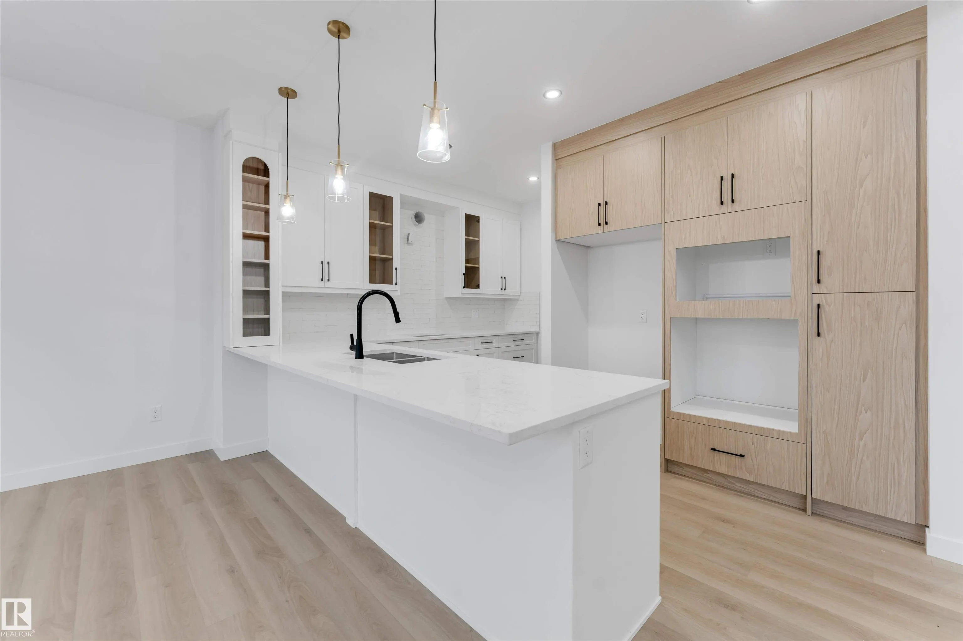 517 Ashgrove Circle
